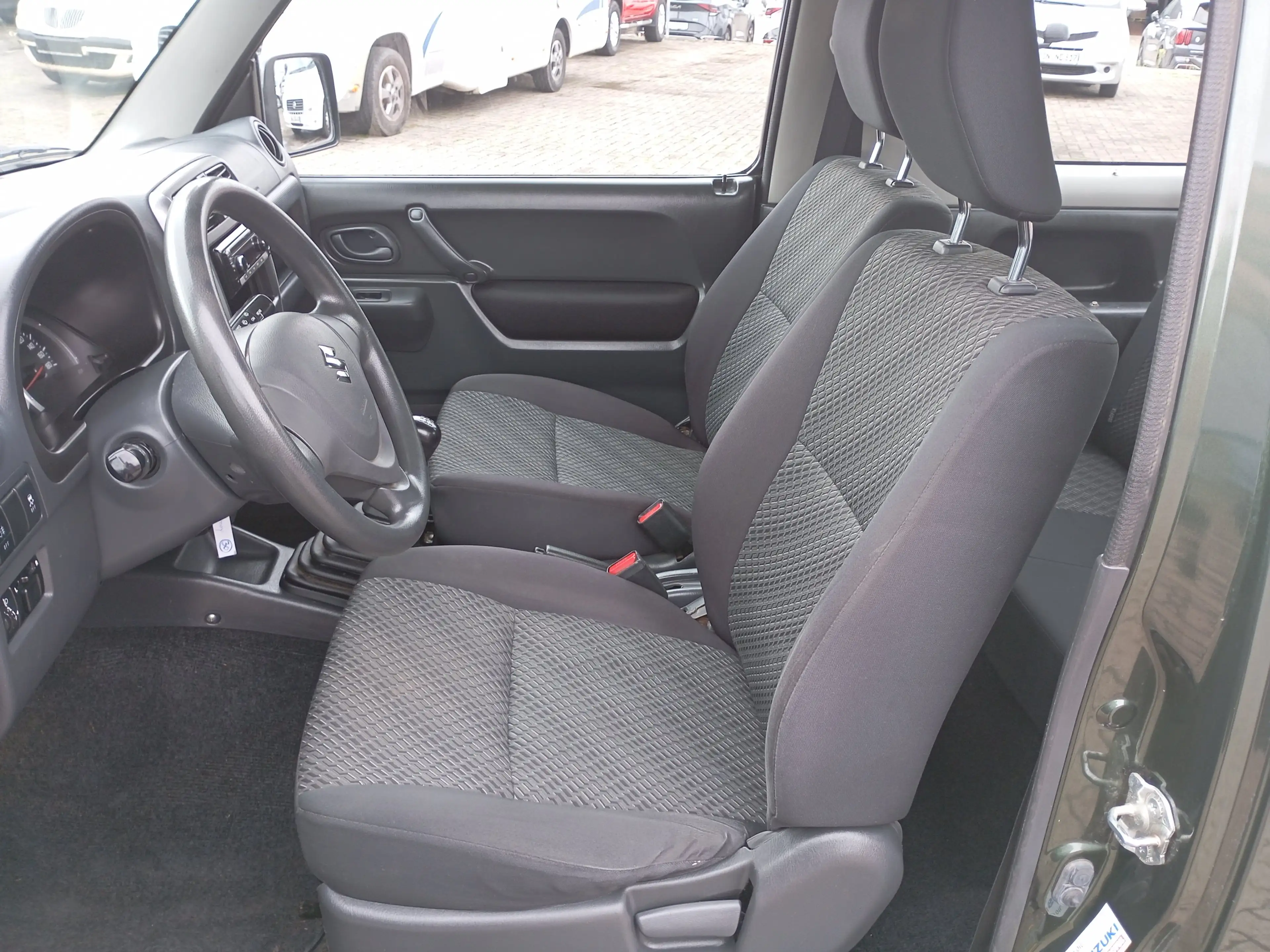 Suzuki Jimny Club 1.4 4x4 / AHK — photo 8