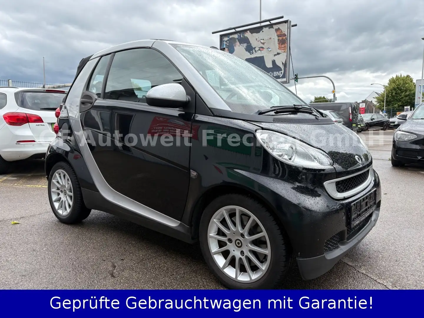 smart forTwo cabrio*KLIMA*DREHZAHL&UHR*ALLWETTERREIFEN Noir - 2