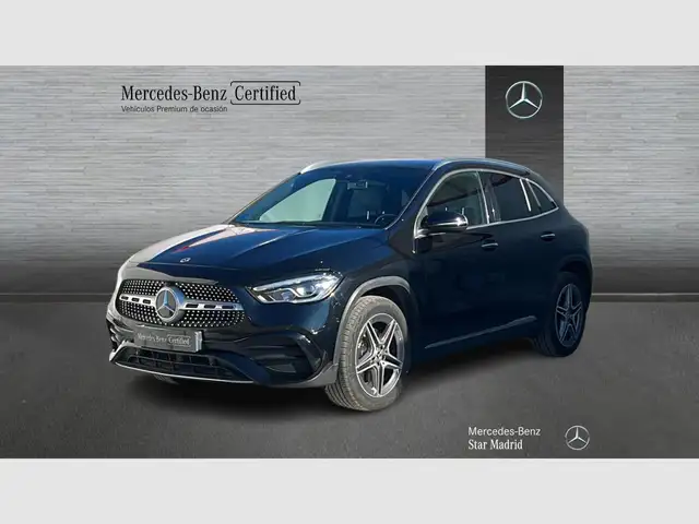 Mercedes-Benz GLA 250 e con tecnología híbrida EQ