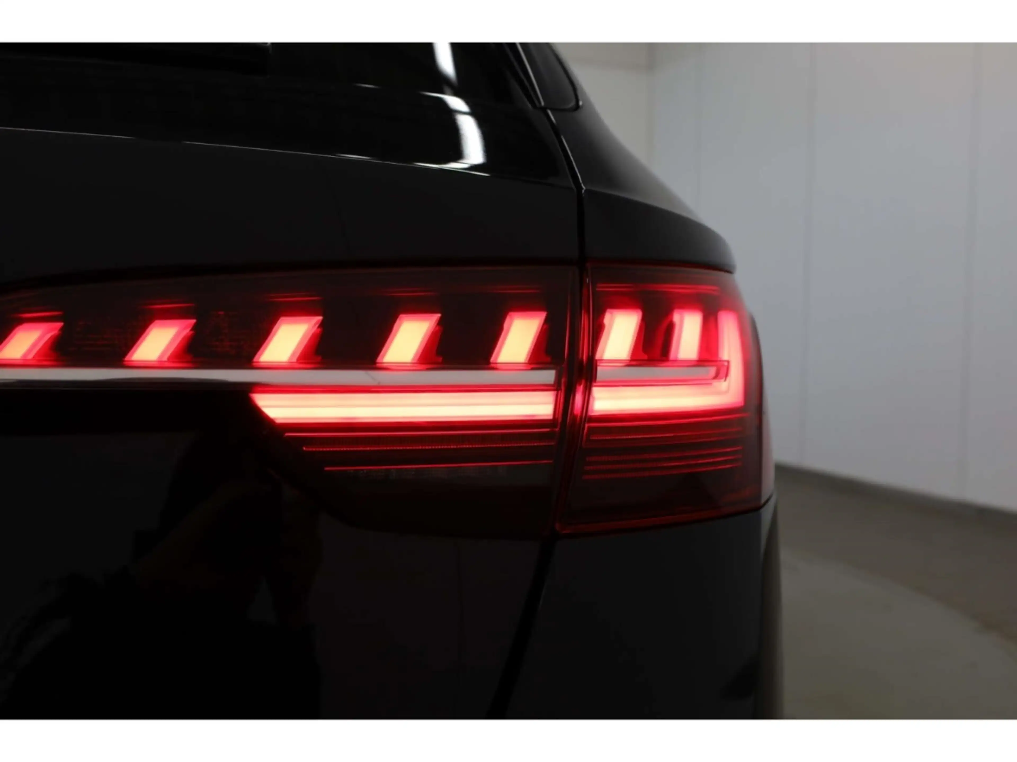Audi S4 Avant TDI quattro B&O/AHK/Head-up/LED/RFK — photo 27