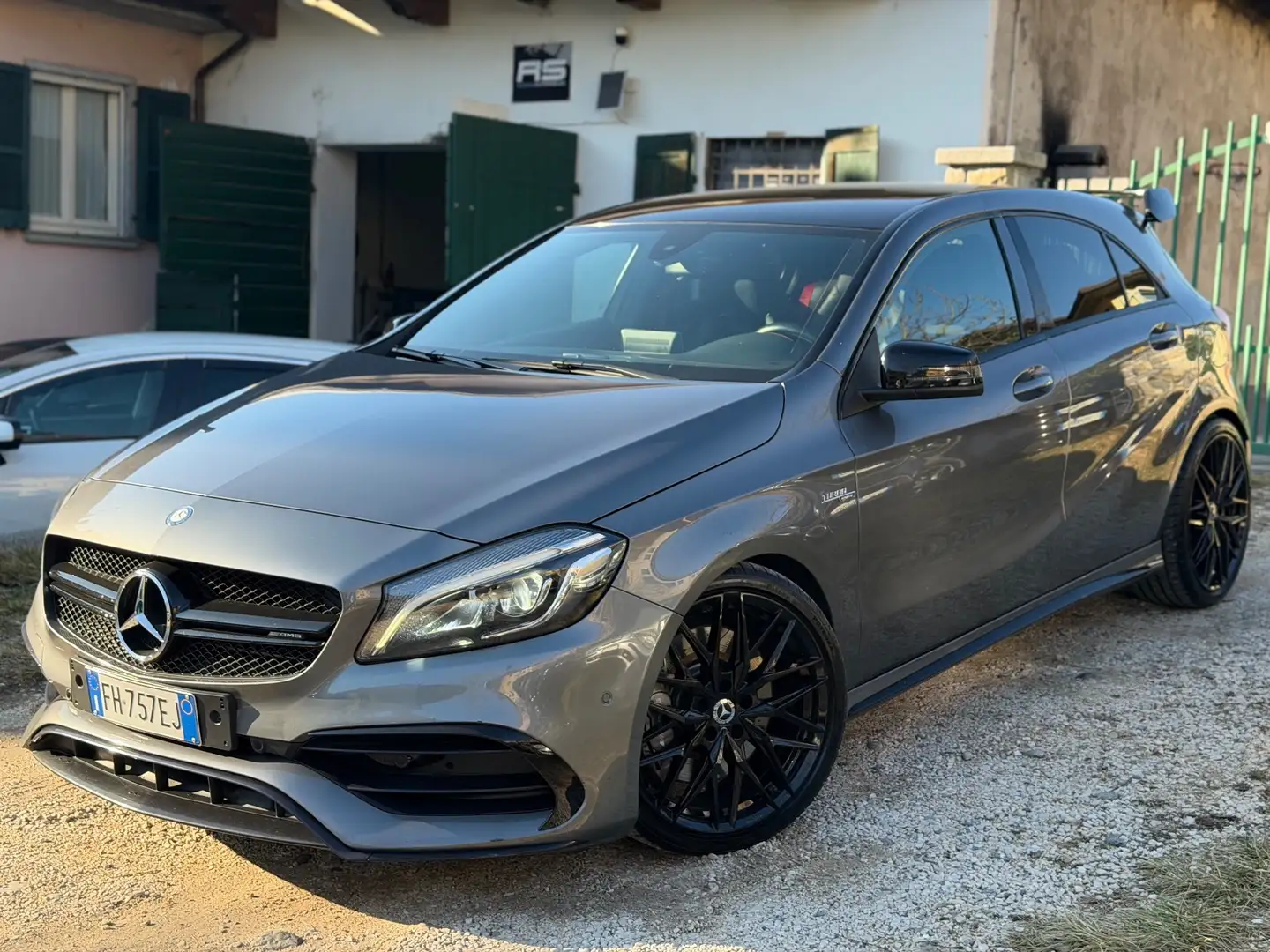 Mercedes-Benz A 45 AMG A 45 AMG 4Matic Automatic Grau - 1