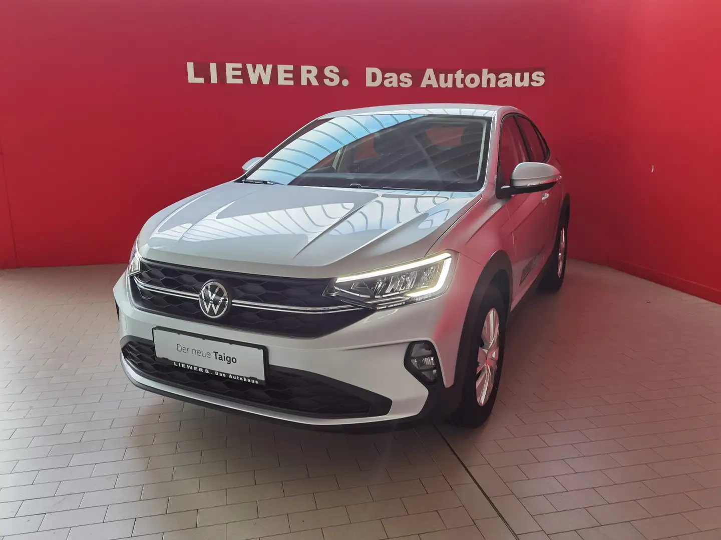 Volkswagen Taigo 4Me TSI Silber - 1