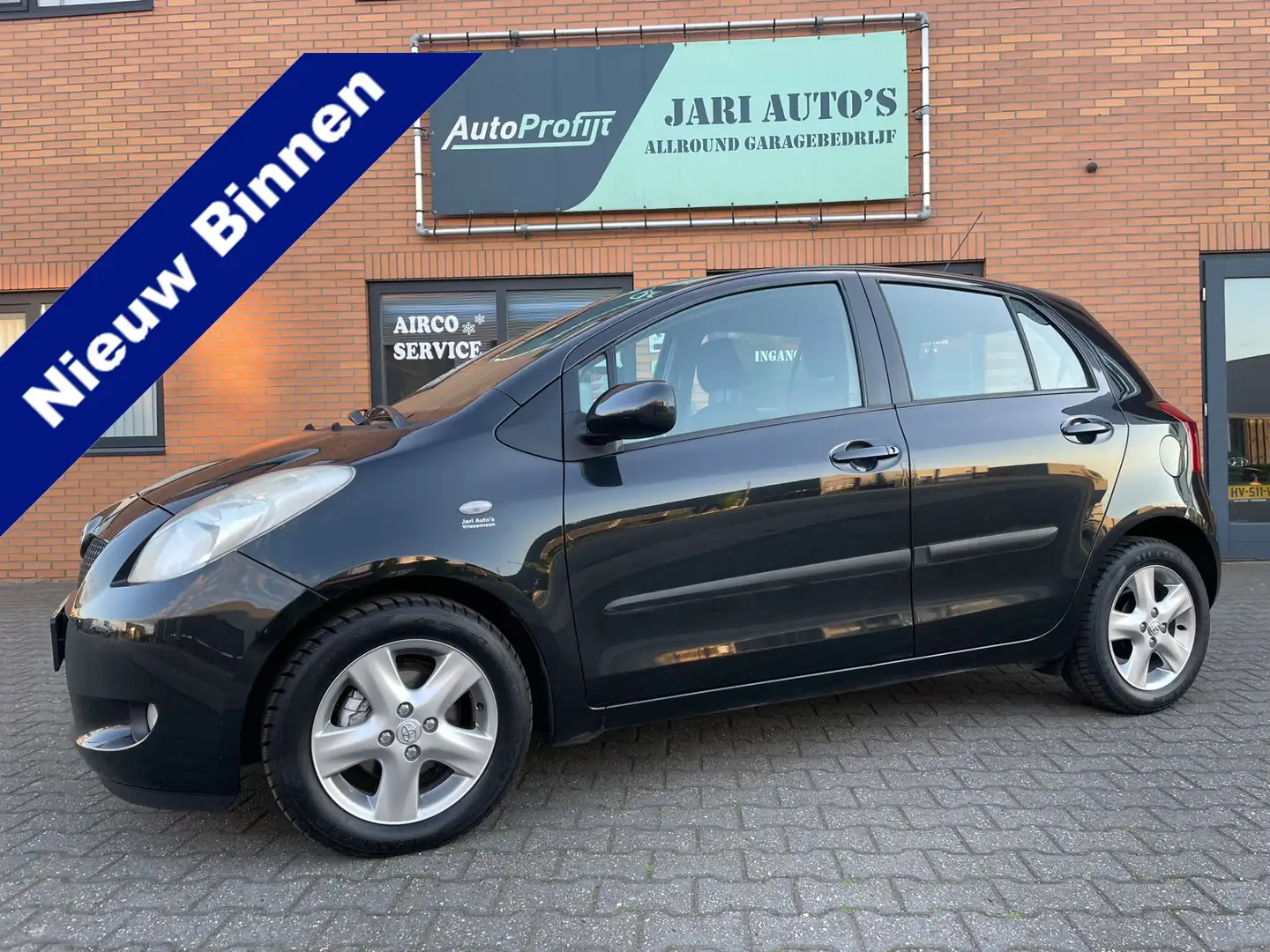 Toyota Yaris 1.3 VVTi Luna MMT Automaat ! 5drs Schwarz - 1