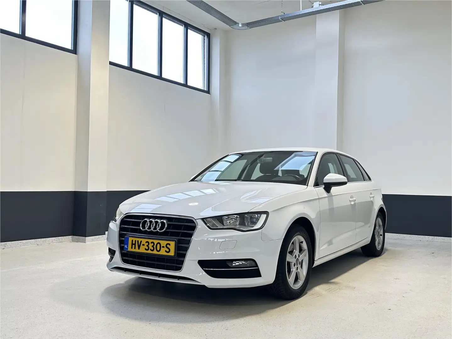 Audi A3 Sportback 1.4 TFSI CoD Ambiente Pro Line | Navigat Wit - 2