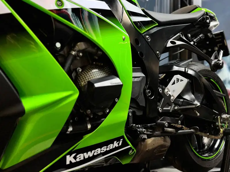 Kawasaki Ninja ZX-10R - foto 5