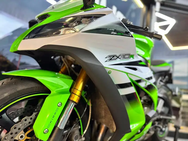 Kawasaki Ninja ZX-10R - foto 3