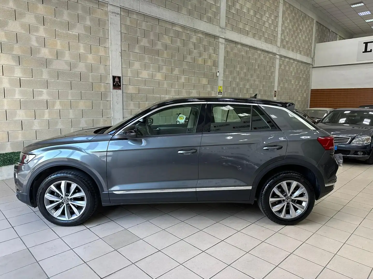 Volkswagen T-Roc T-Roc 1.5 TSI ACT DSG BlueMotion Technology Gris - 2