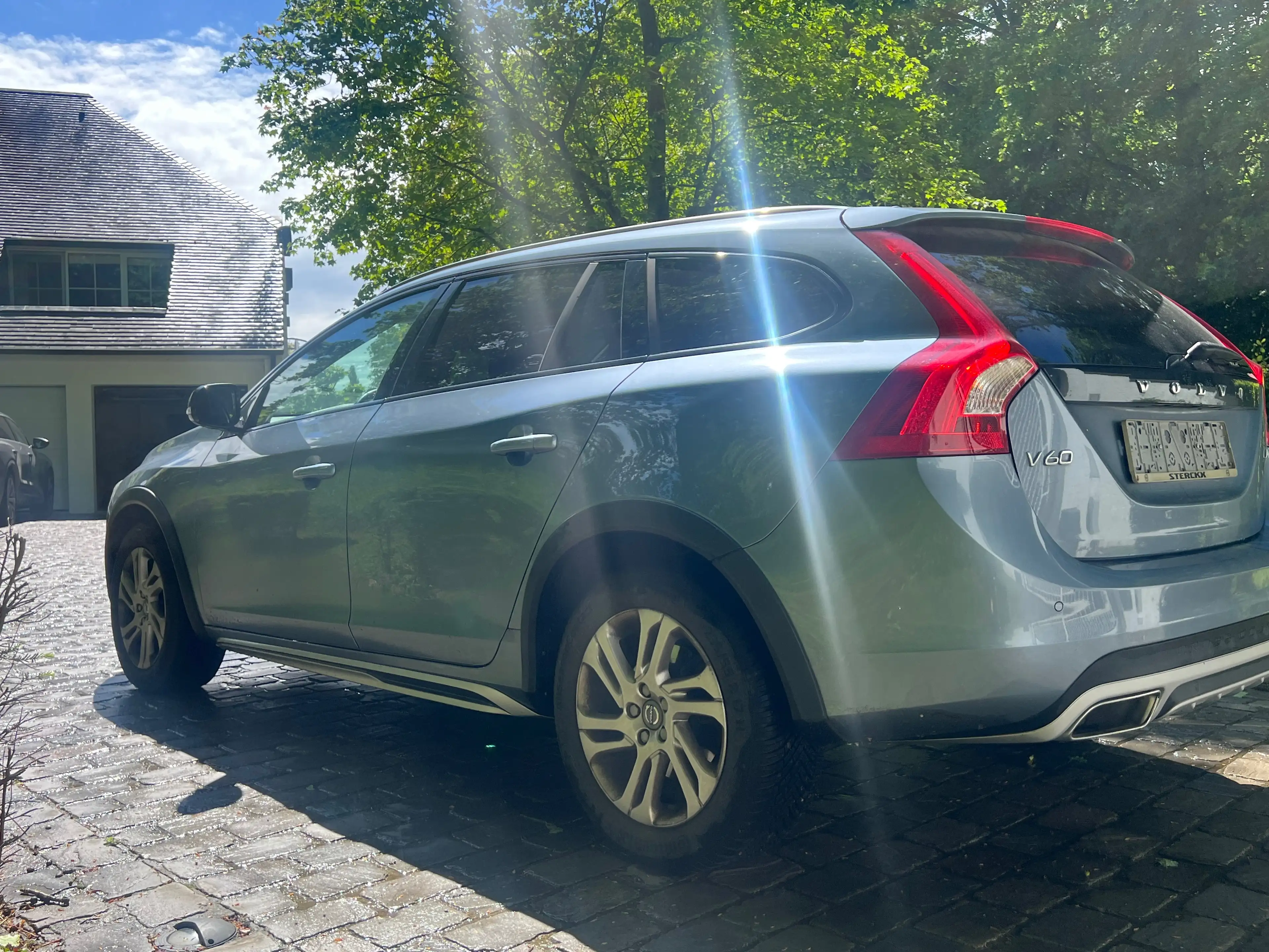Volvo V60 Cross Country V60 Cross Country 2.0 D3 Kinetic Geartronic — photo 10
