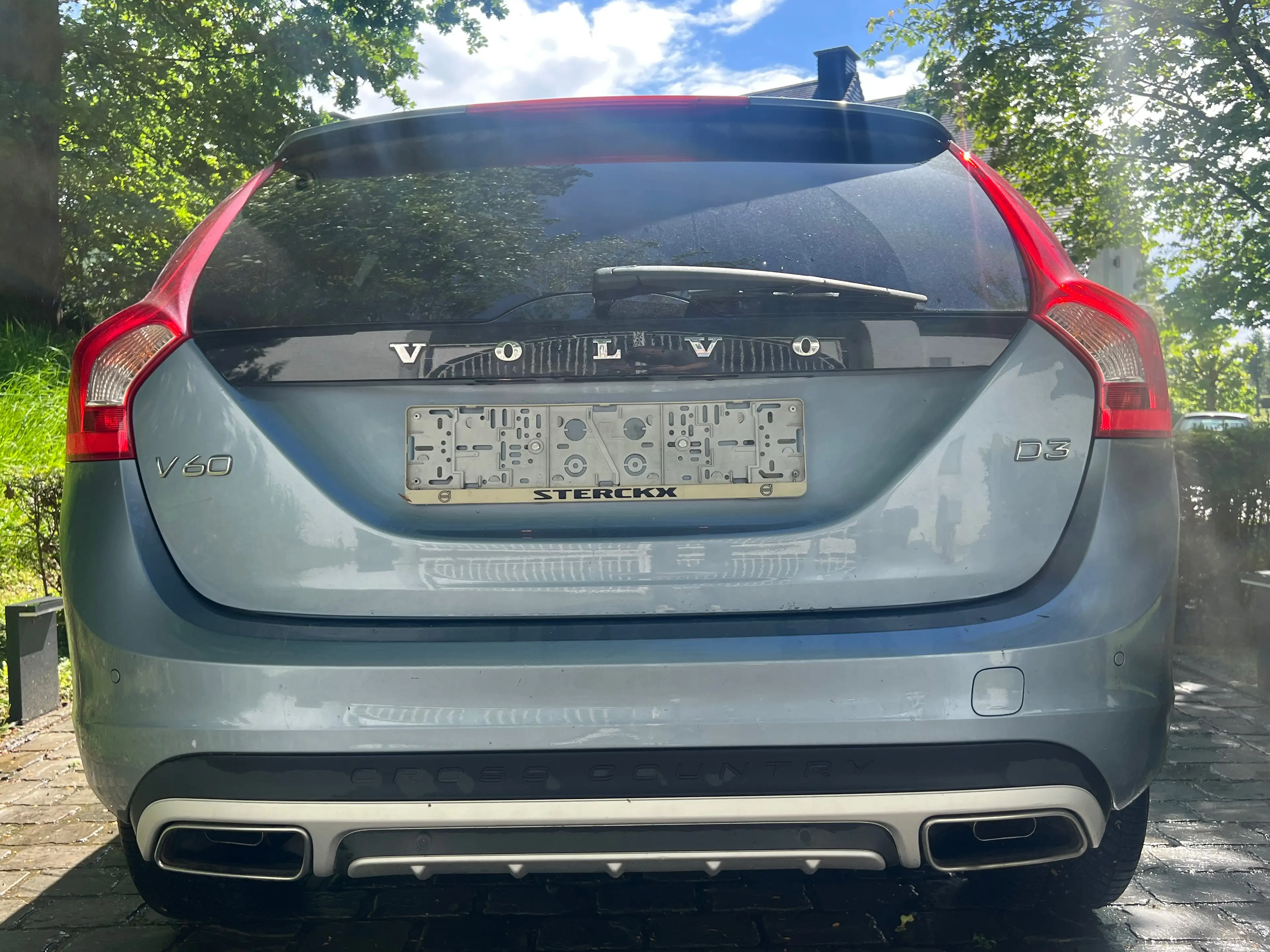 Volvo V60 Cross Country V60 Cross Country 2.0 D3 Kinetic Geartronic — photo 7