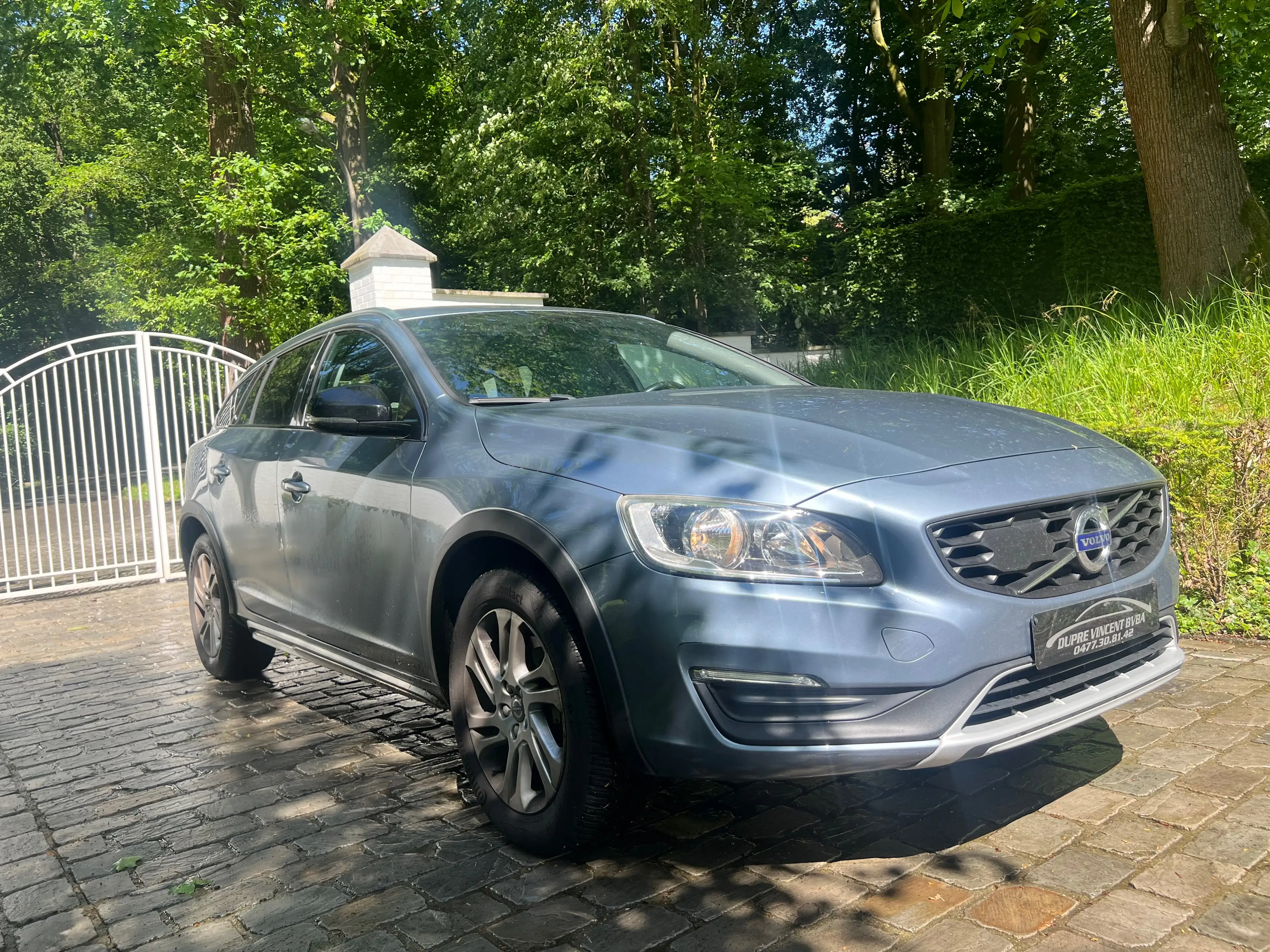 Volvo V60 Cross Country V60 Cross Country 2.0 D3 Kinetic Geartronic — photo 4