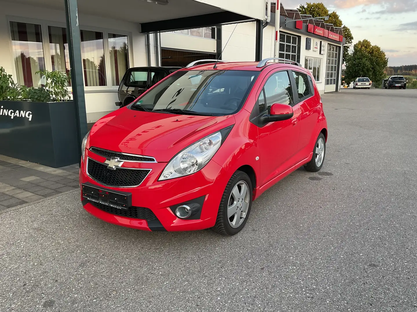 Chevrolet Spark LT Klimaautomatik Allwetterreifen Alu Красный - 1