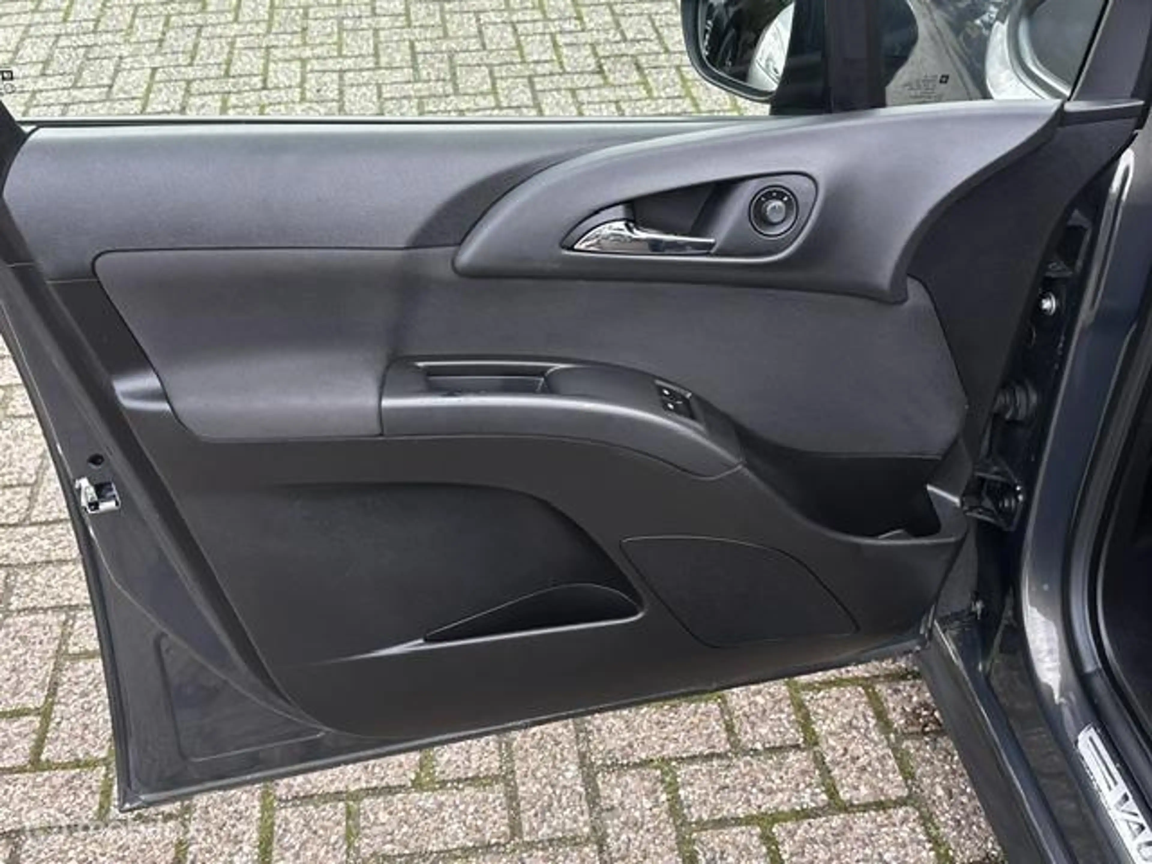 Opel Meriva 1.4 Turbo Edition — photo 7