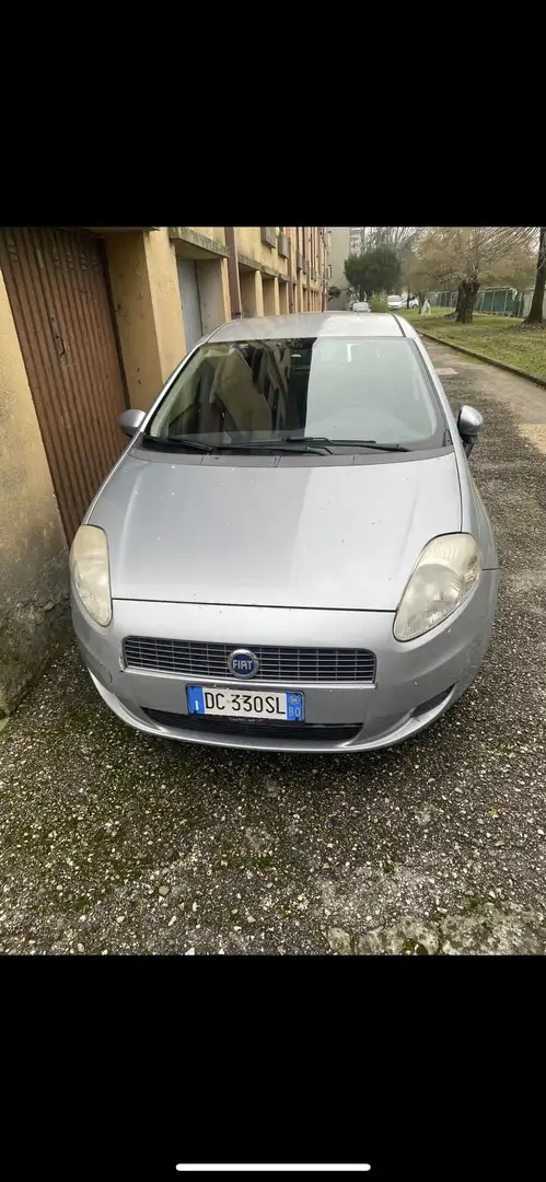 Fiat Grande Punto 5p 1.3 mjt 16v Dynamic 75cv - 2