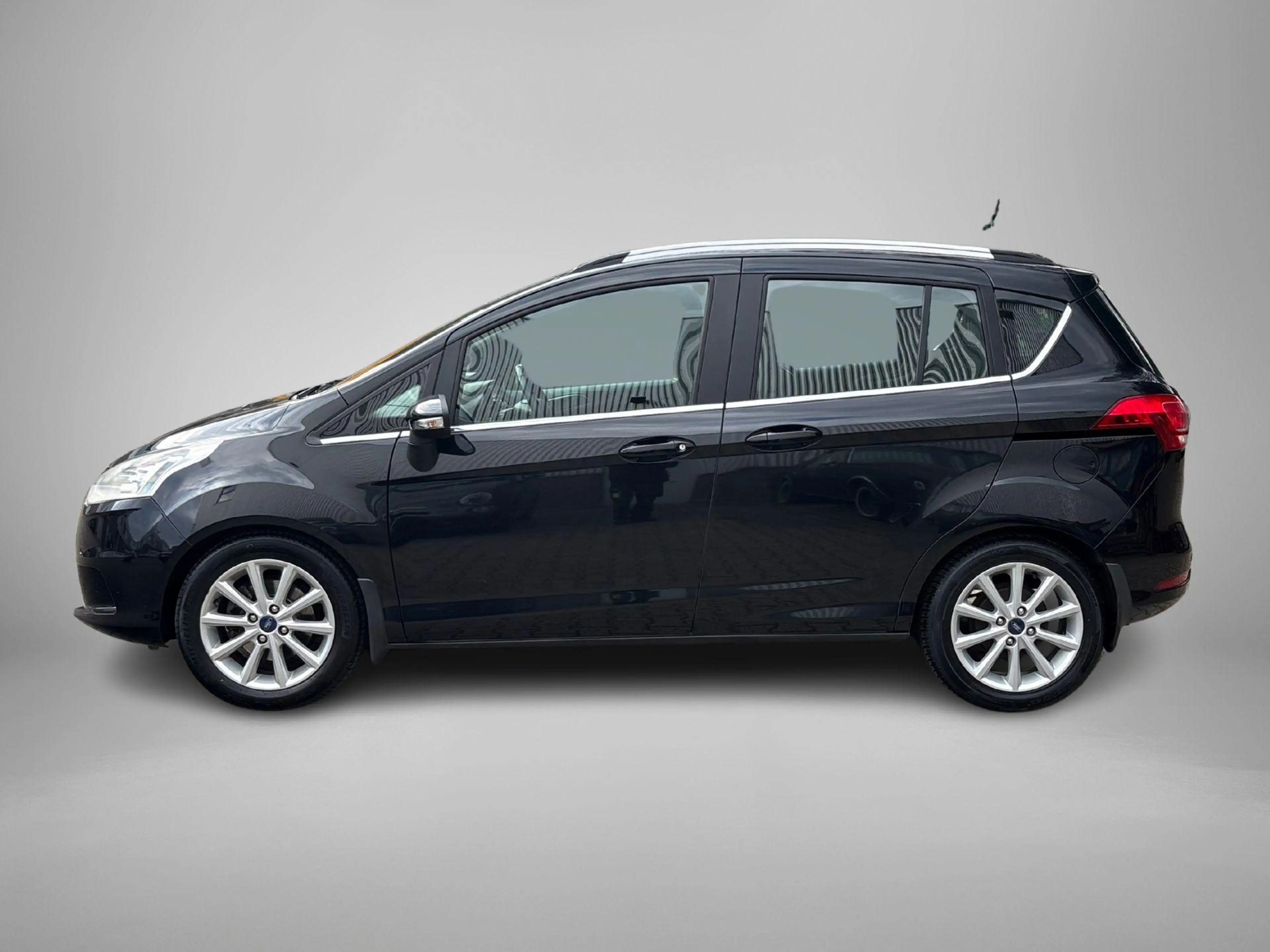 Ford B-Max 1.0 EcoBoost Titanium — photo 2