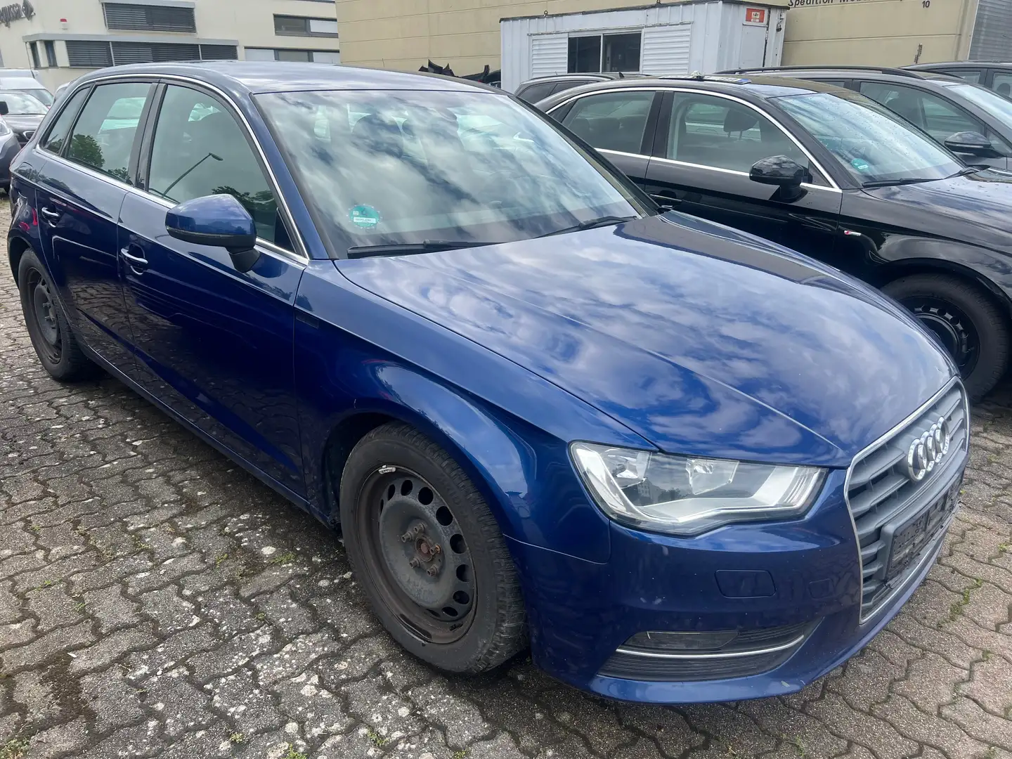 Audi A3 ambition Bleu - 2