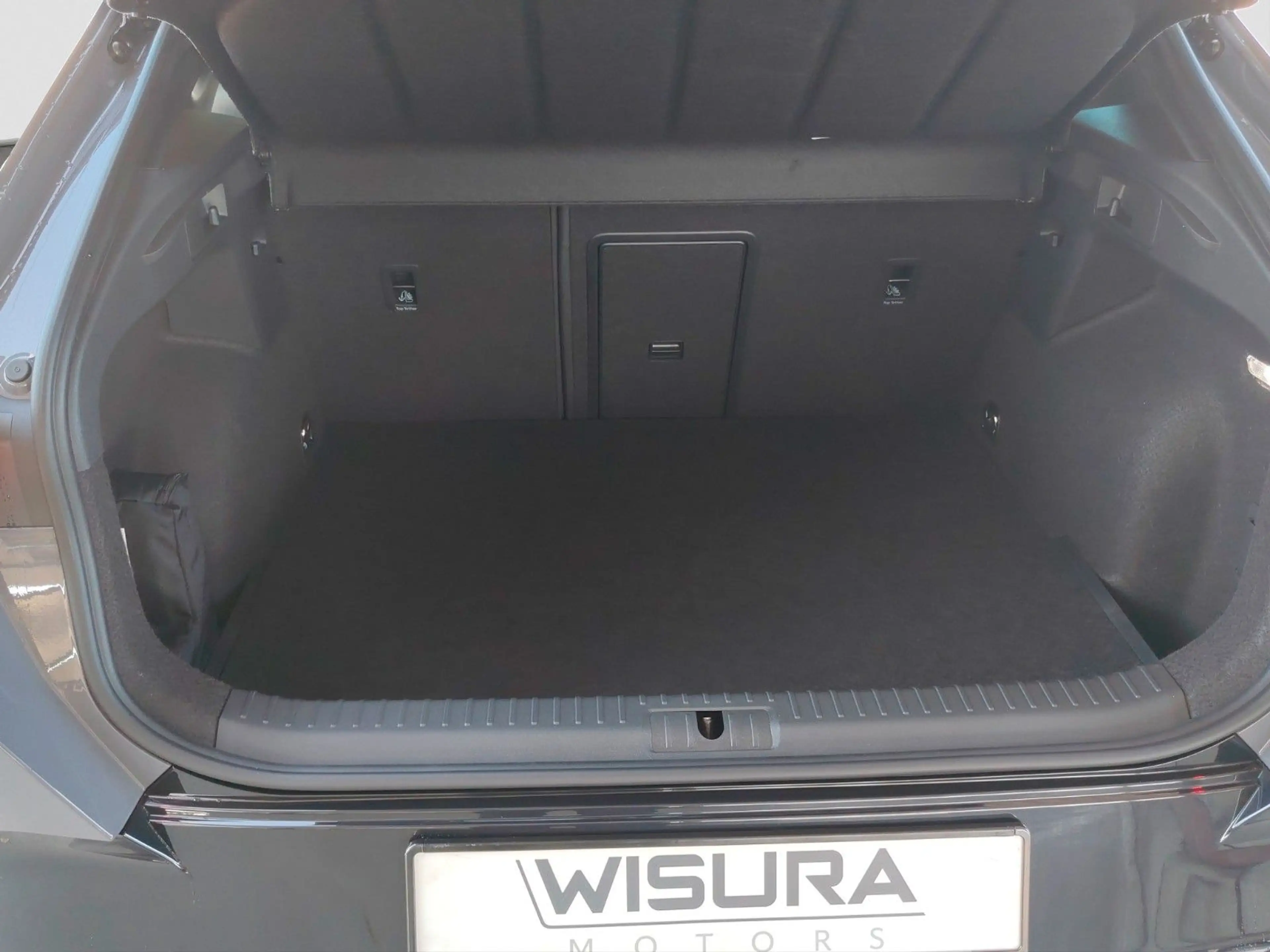 CUPRA Formentor VZ 1.5TSI e-Hybr. 200kW Pano LED ACC — photo 14