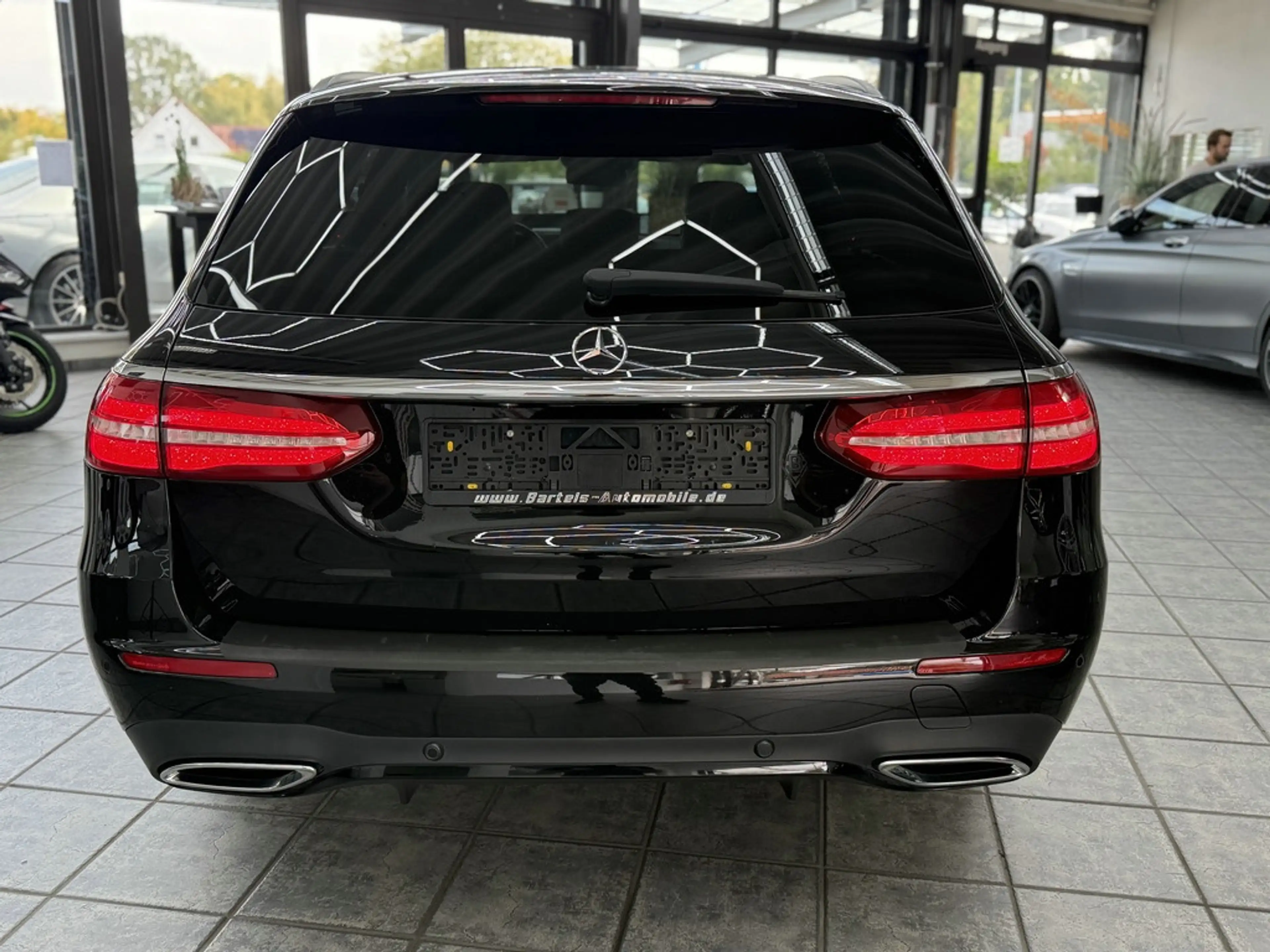 Mercedes-Benz E 400 T d 4Matic AMG-Line, LED, Pano, Burmester — photo 10