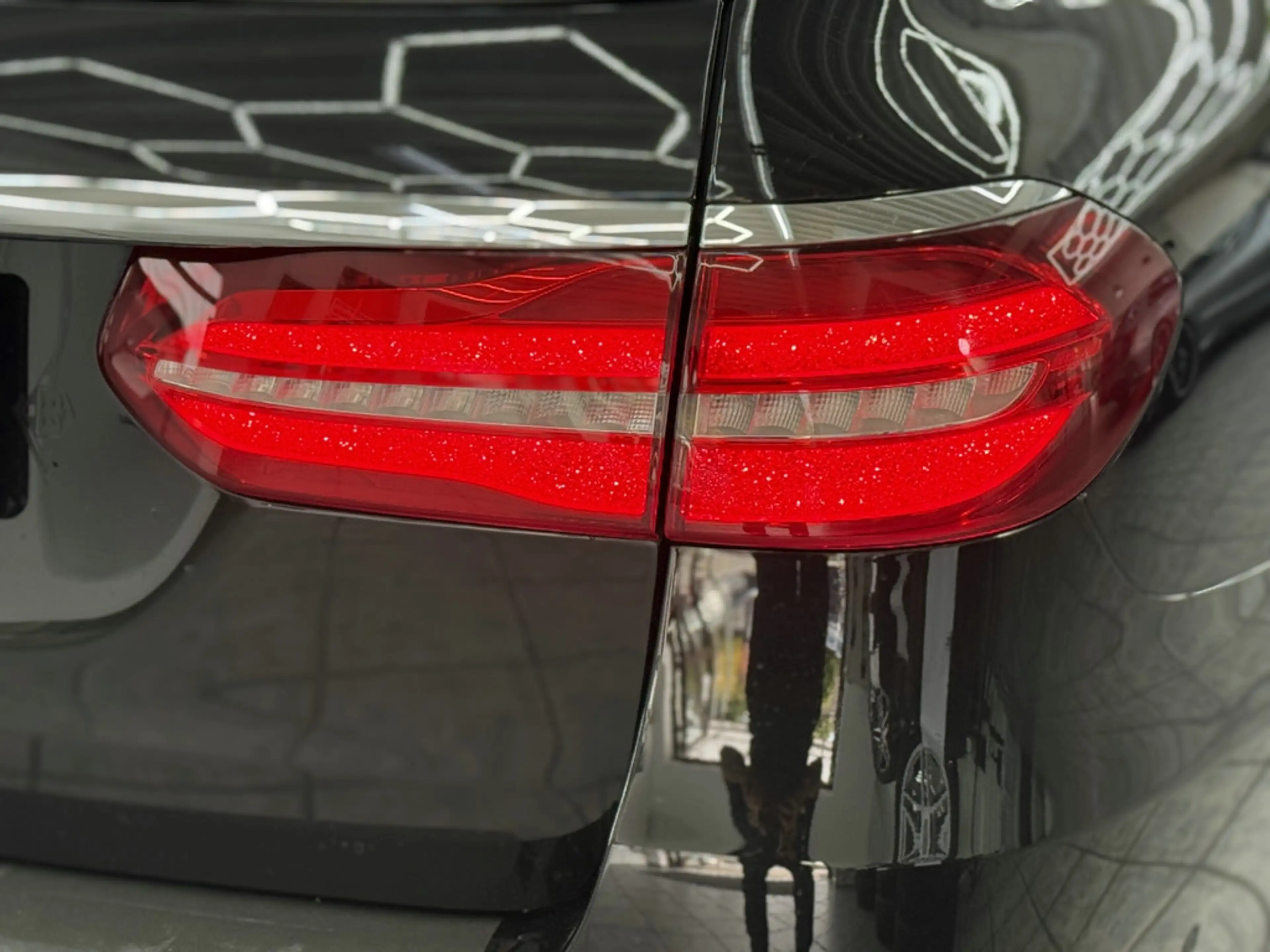 Mercedes-Benz E 400 T d 4Matic AMG-Line, LED, Pano, Burmester — photo 13
