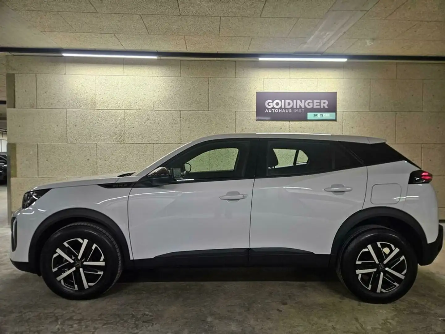 Peugeot 2008 Style PT100 #neuwertig Weiß - 2
