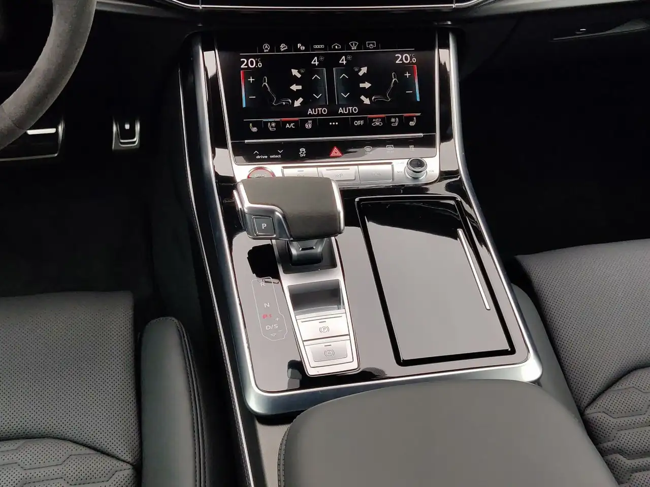 Audi RS Q8 SUV performance AHK*305kmh*FahrwerkAdv*StH 7