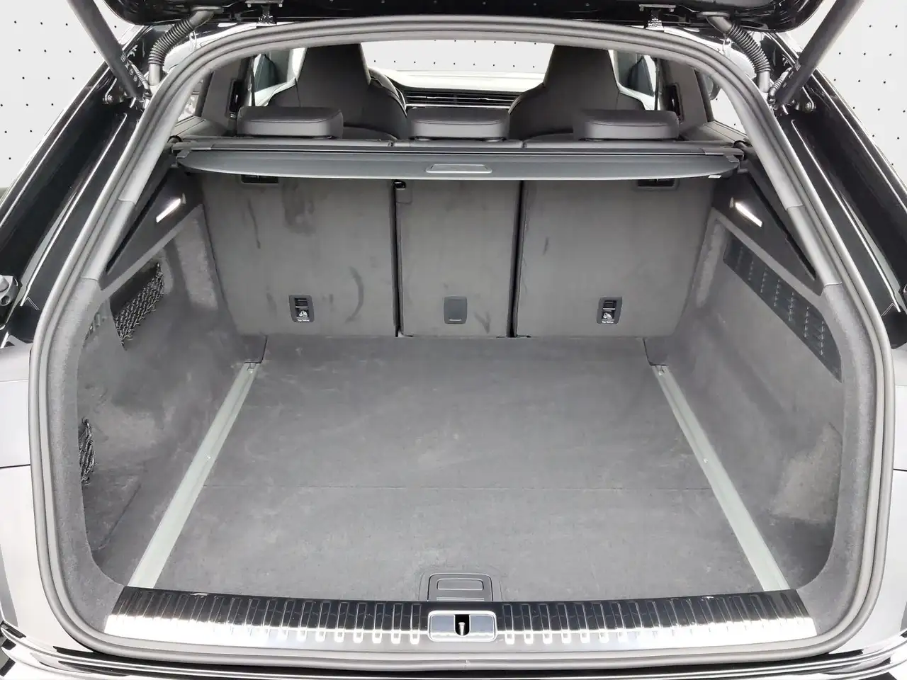Audi RS Q8 SUV performance AHK*305kmh*FahrwerkAdv*StH 11