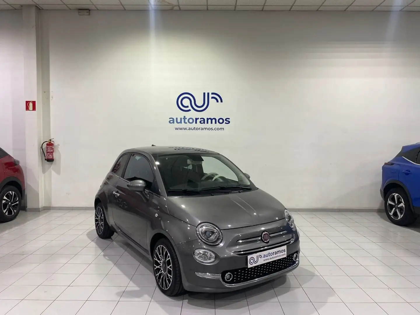Fiat 500 DOLCEVITA 1.0 HYBRID 70 CV 3P Gris - 1