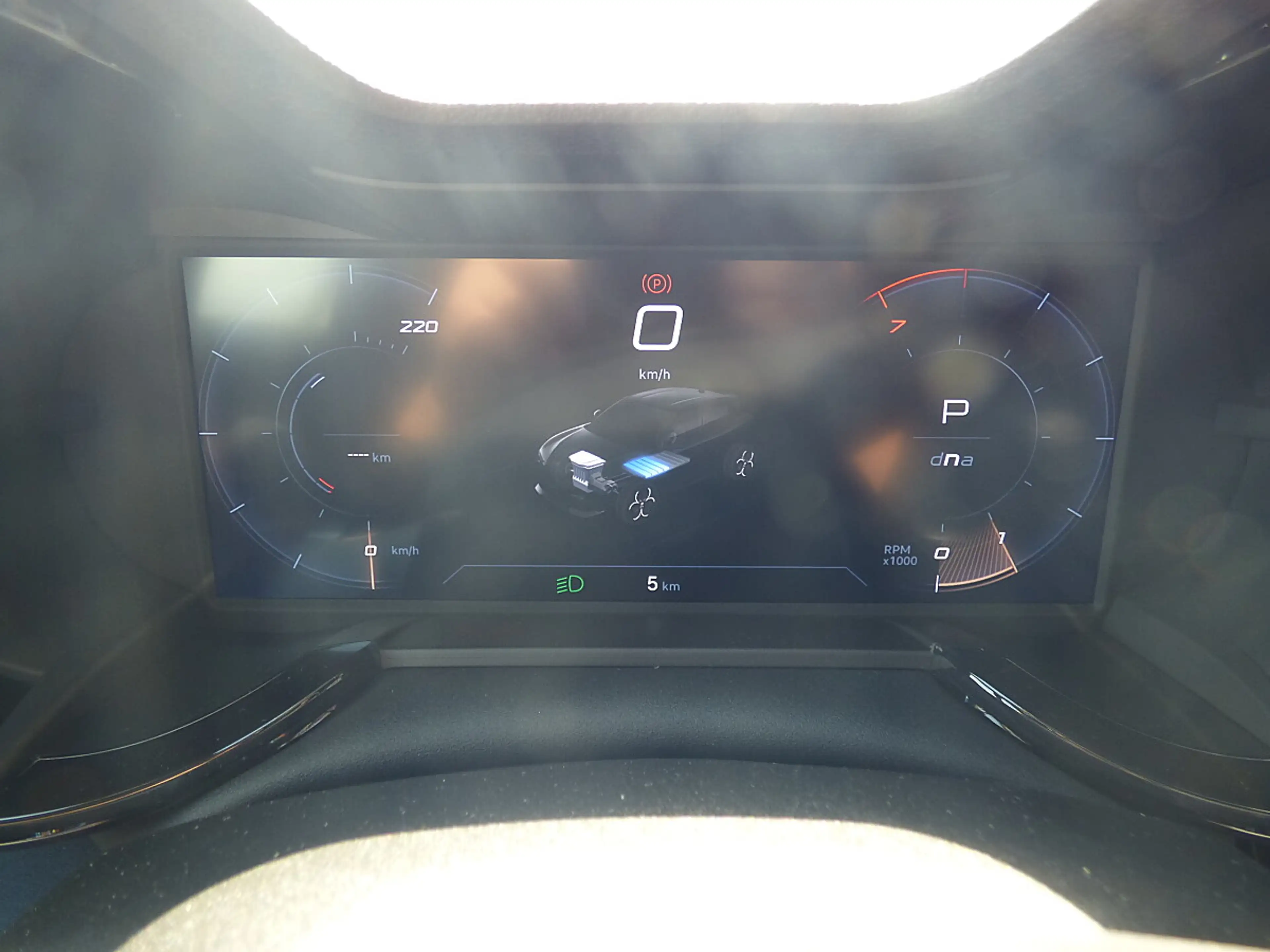Alfa Romeo Junior Ibrida Sprint 1.2 MHEV e-DCT6 — photo 10