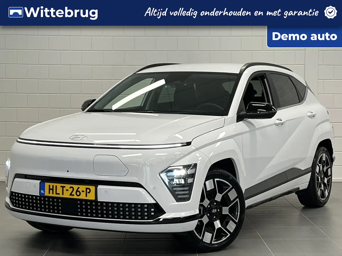 Hyundai KONA Electric Premium 65.4 kWh LEDER | FULL LED | 18 IN Wit - 1