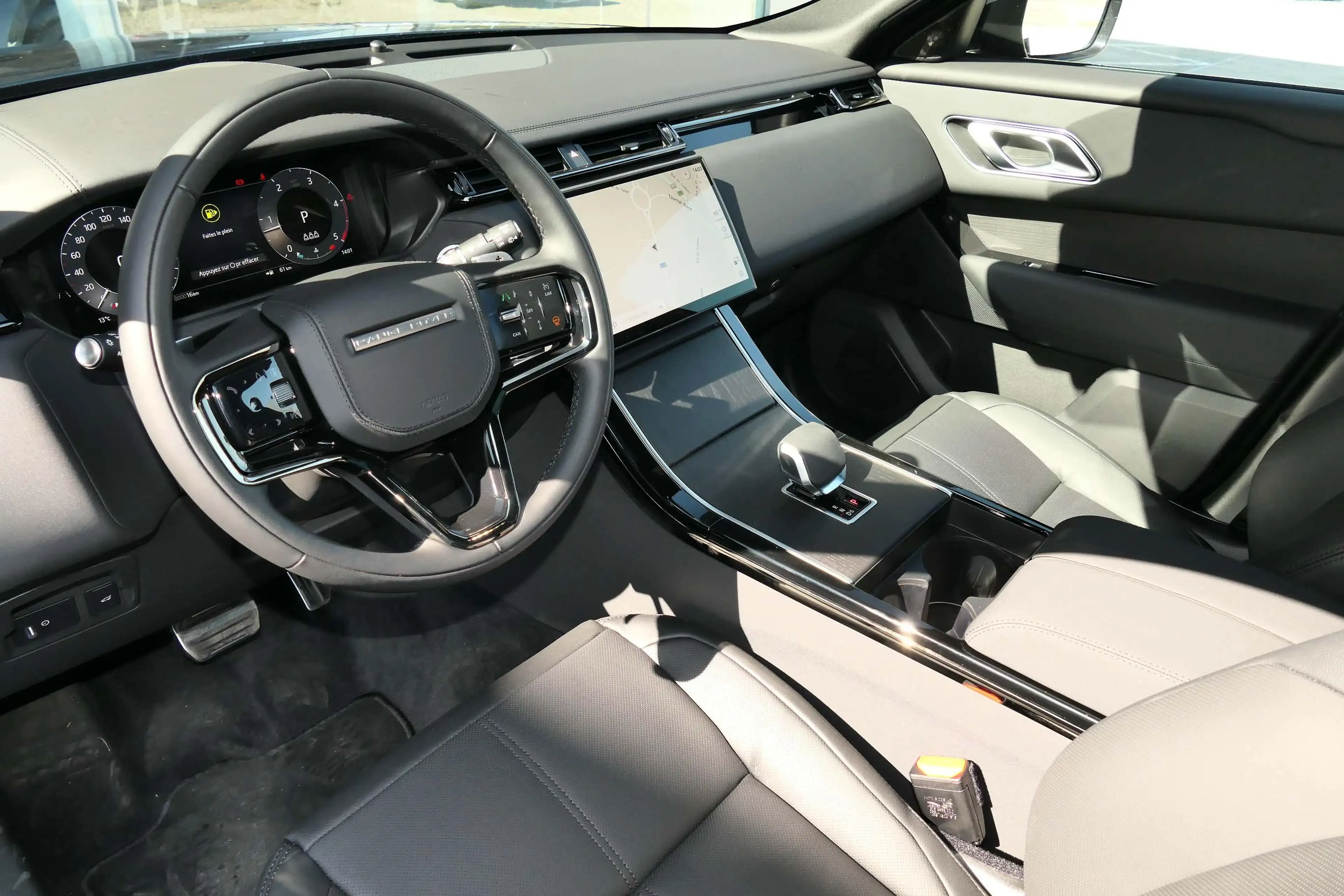 Land Rover Range Rover Velar D200 Dynamic SE | PANO | TOWB | MERIDIAN | — photo 6