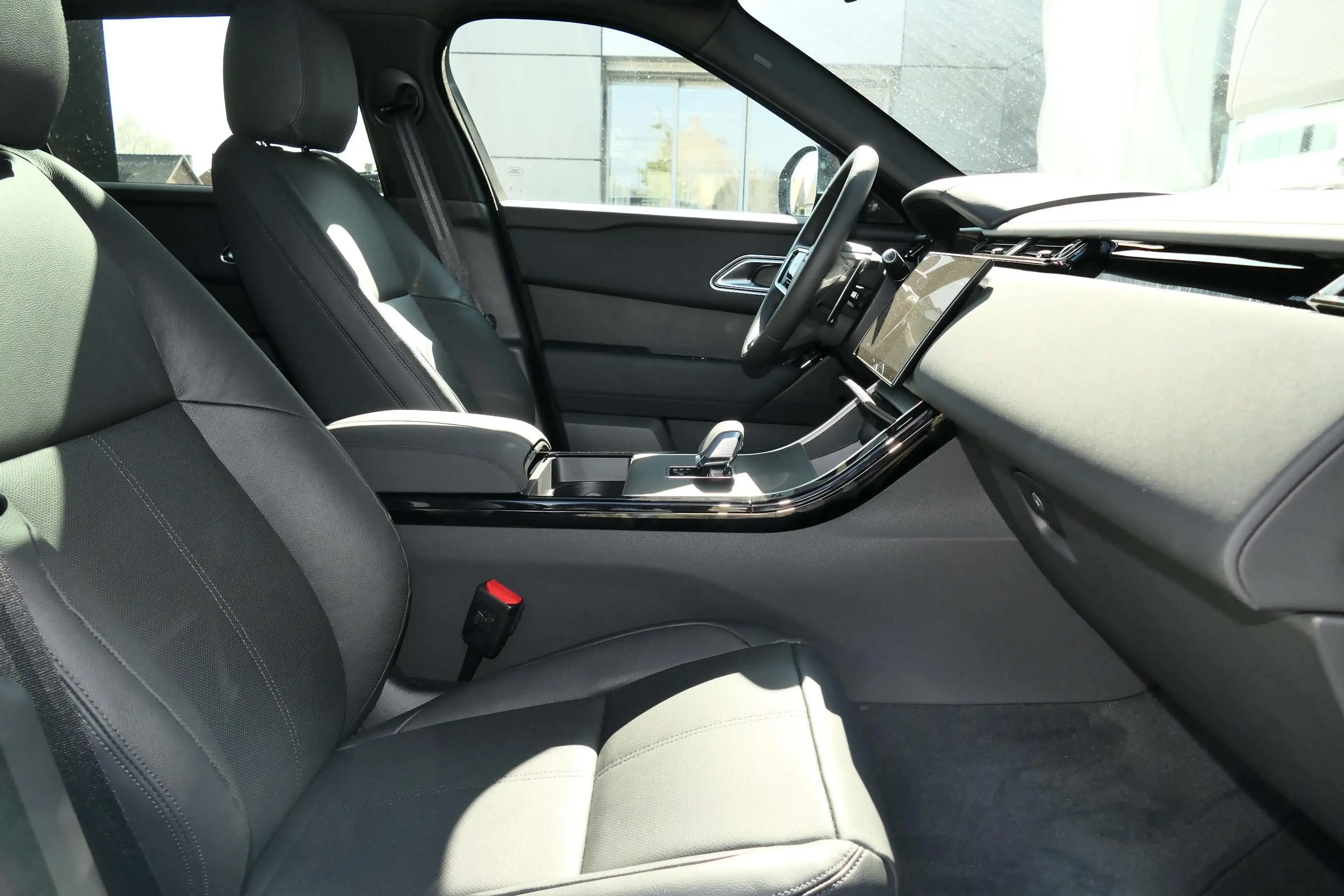 Land Rover Range Rover Velar D200 Dynamic SE | PANO | TOWB | MERIDIAN | — photo 10
