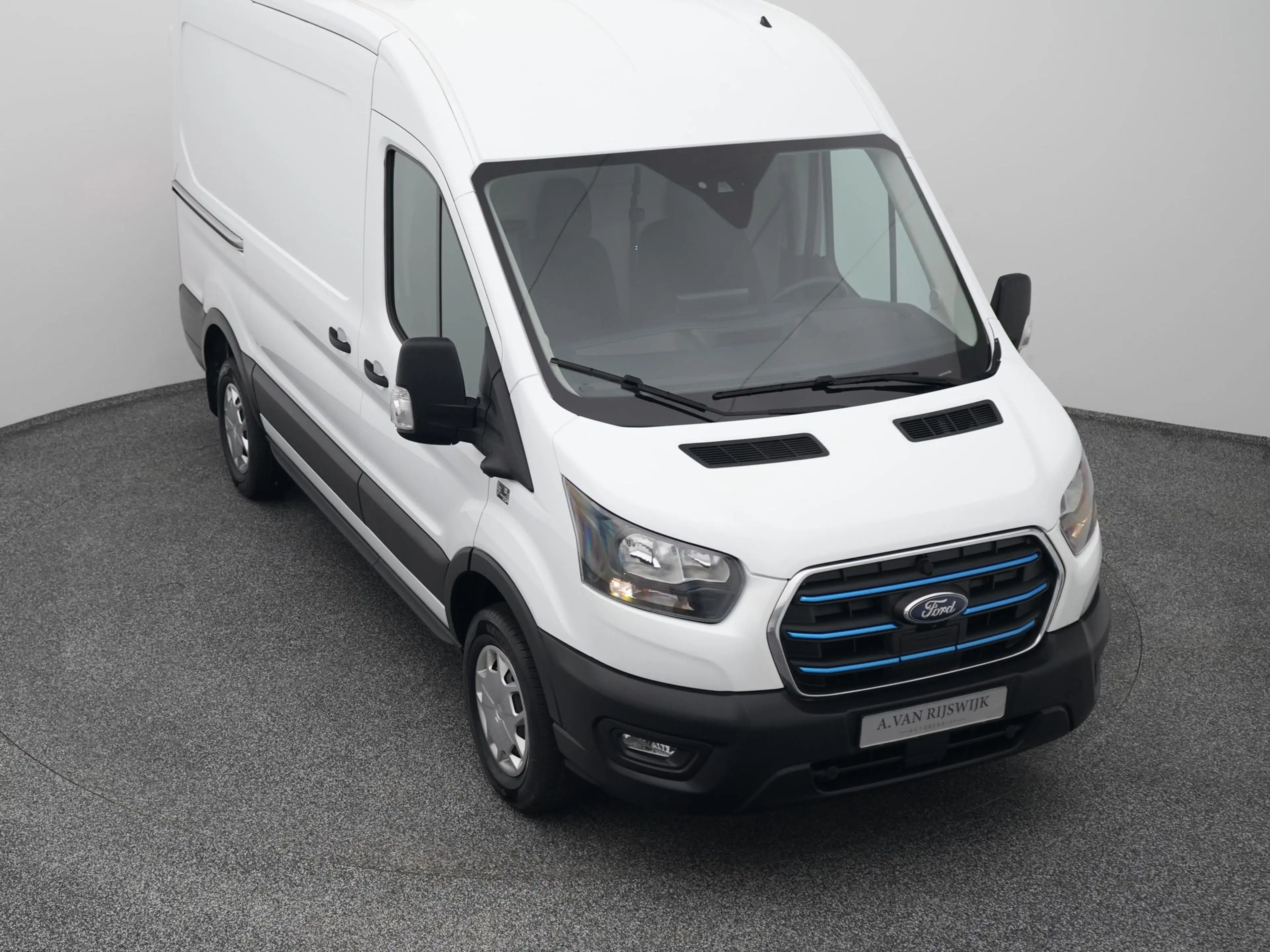 Ford E-Transit 350 L2H2 Ambiente 68 kWh 50 L2H2 Trend 68 kWh | CA — photo 23
