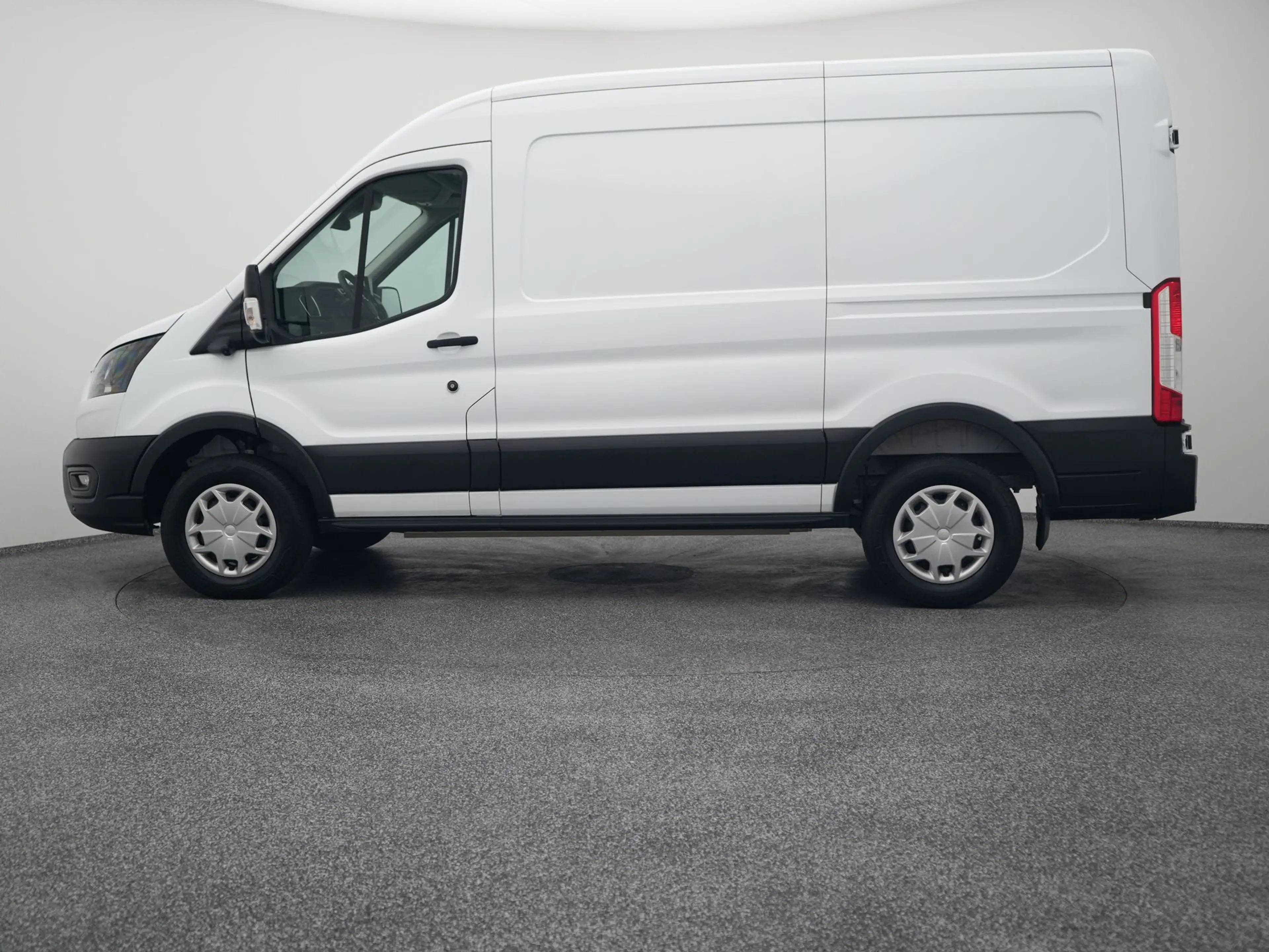 Ford E-Transit 350 L2H2 Ambiente 68 kWh 50 L2H2 Trend 68 kWh | CA — photo 12