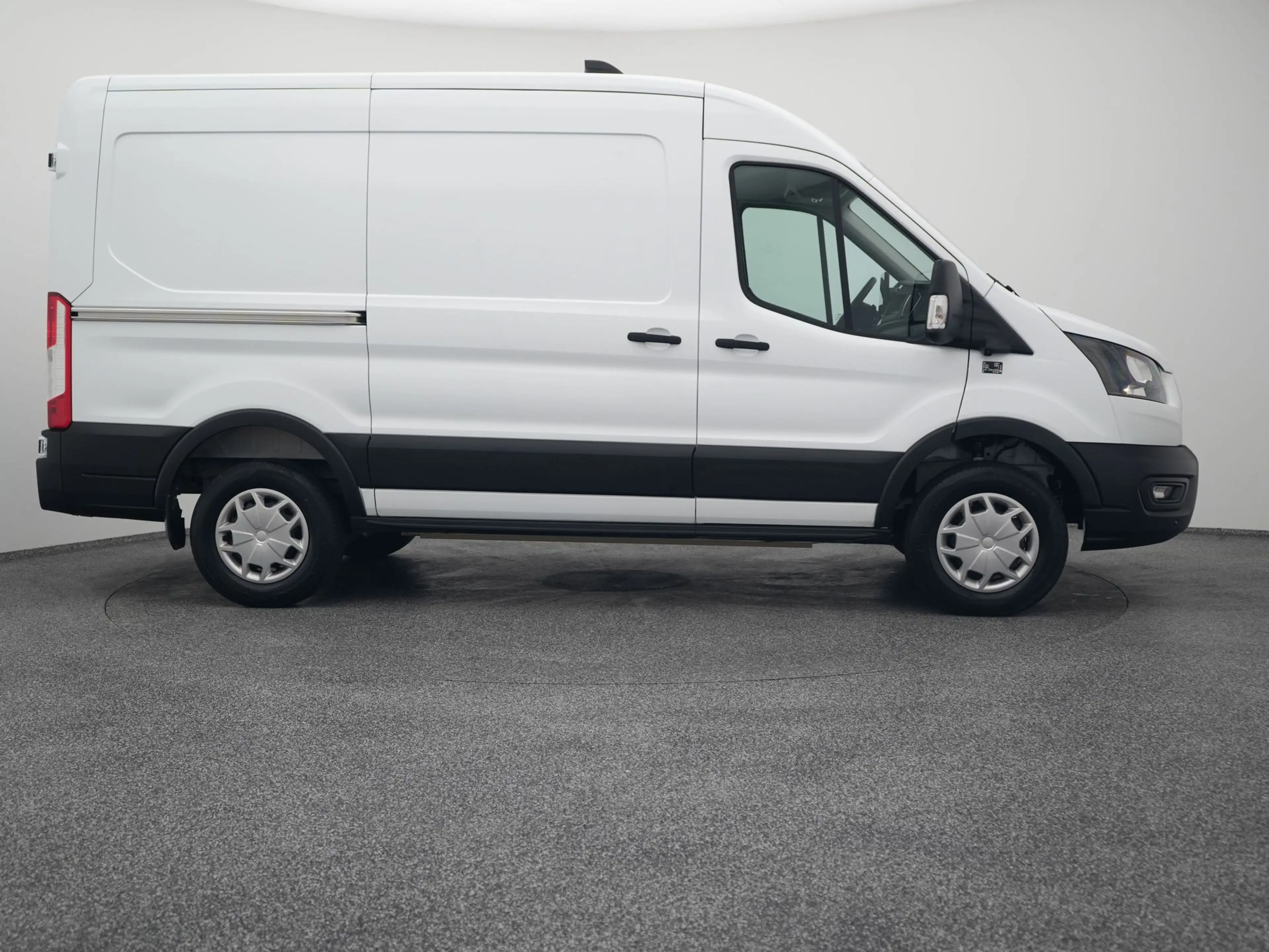 Ford E-Transit 350 L2H2 Ambiente 68 kWh 50 L2H2 Trend 68 kWh | CA — photo 13