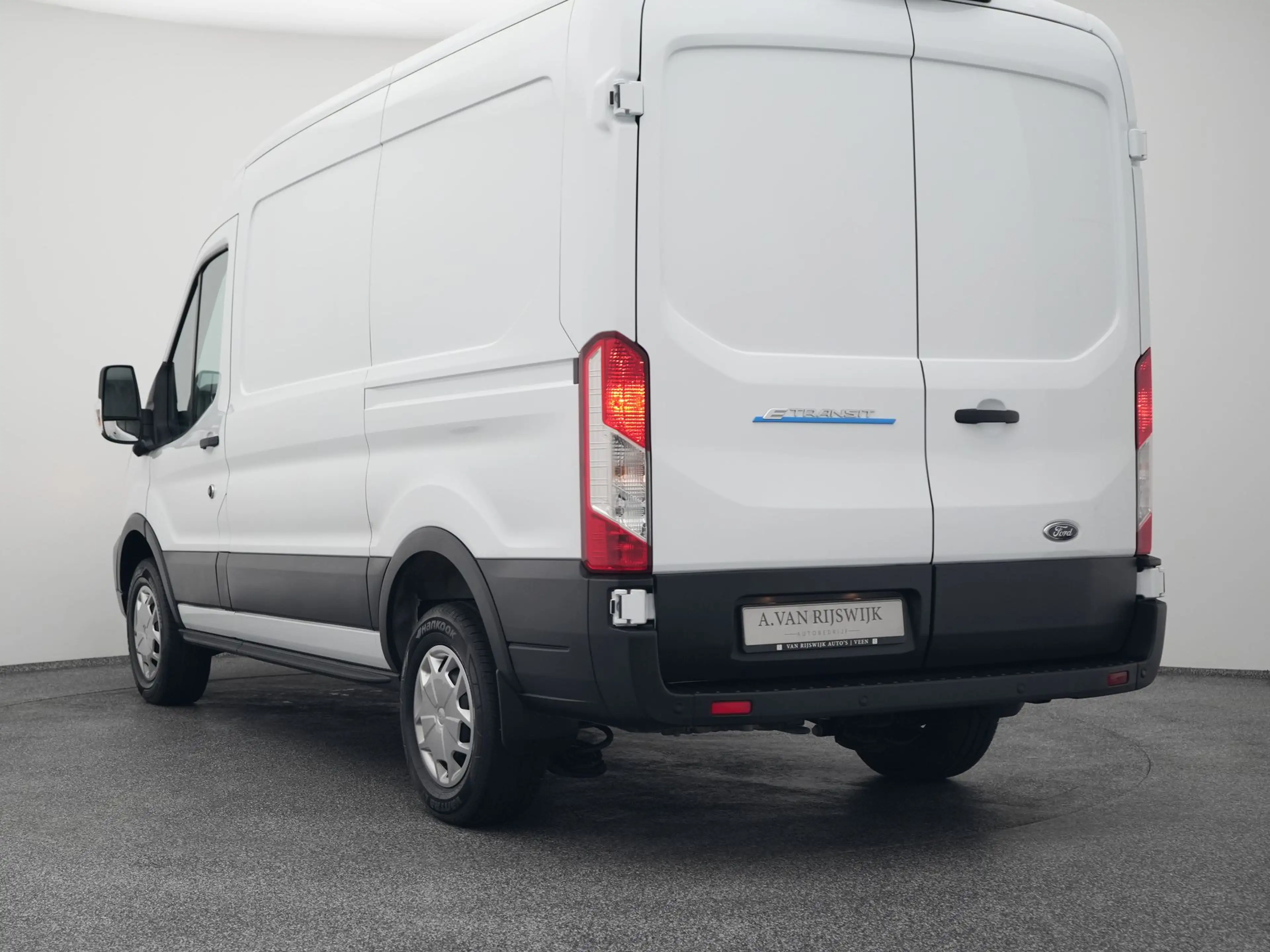 Ford E-Transit 350 L2H2 Ambiente 68 kWh 50 L2H2 Trend 68 kWh | CA — photo 4