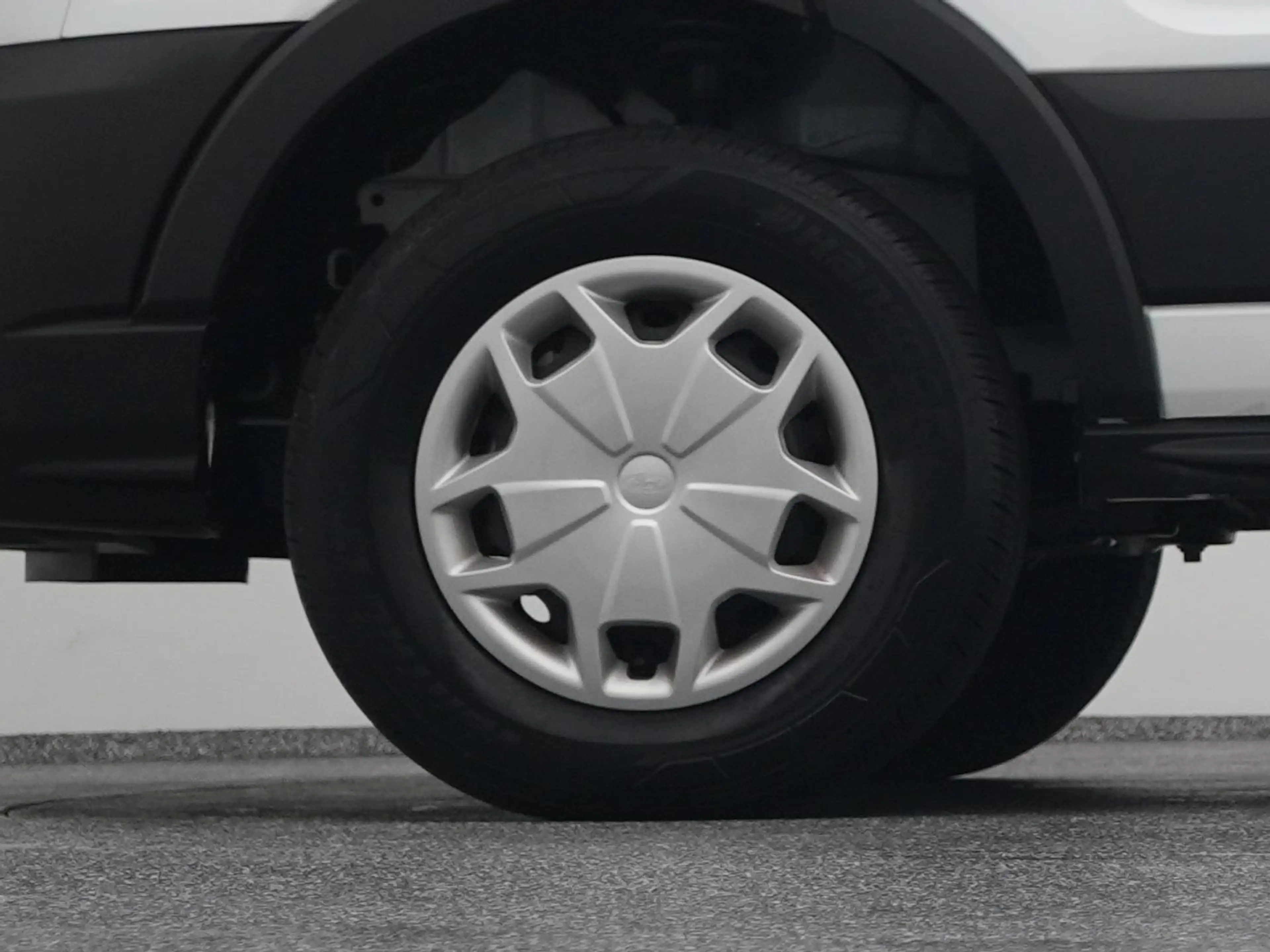 Ford E-Transit 350 L2H2 Ambiente 68 kWh 50 L2H2 Trend 68 kWh | CA — photo 38
