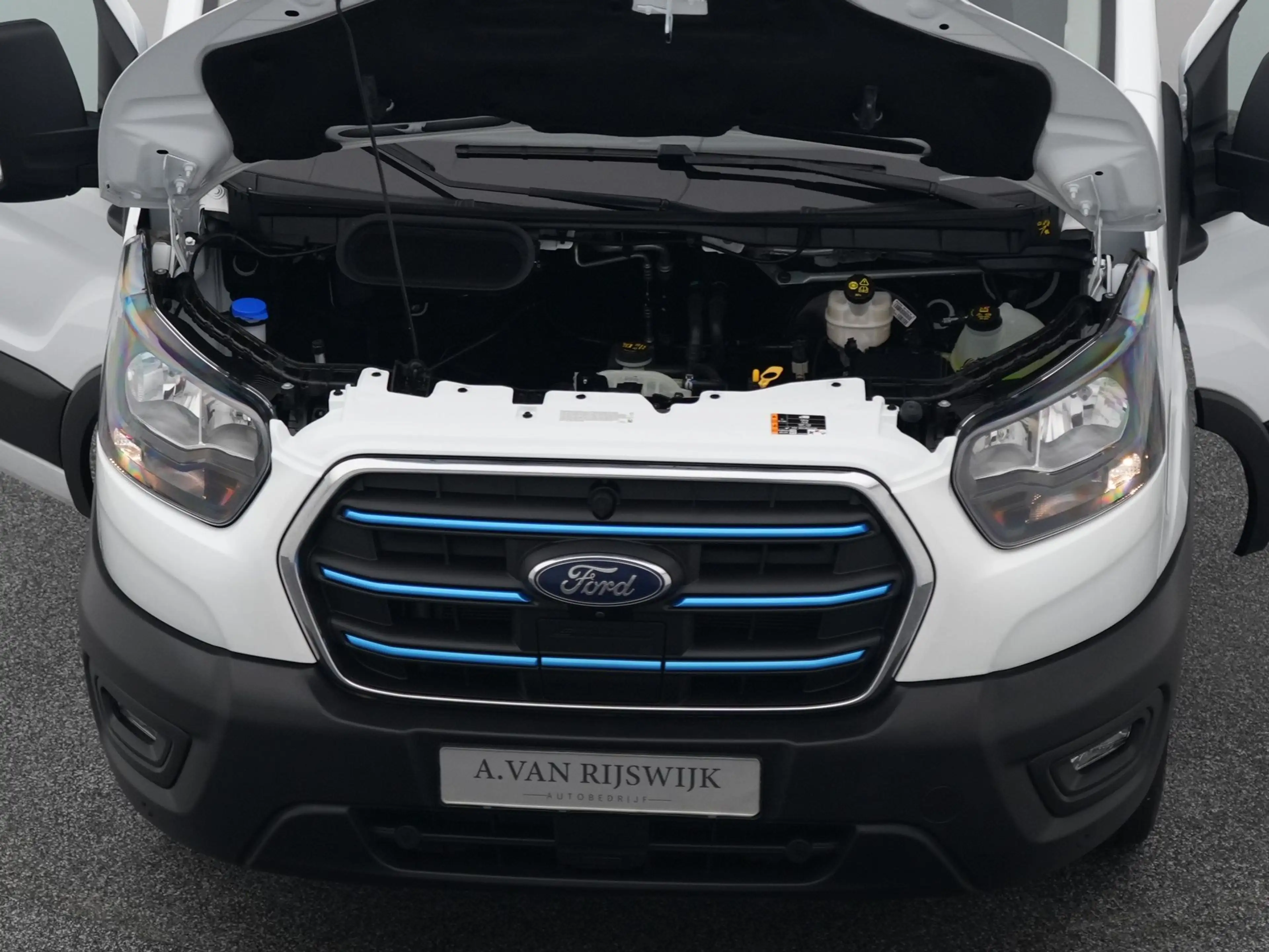 Ford E-Transit 350 L2H2 Ambiente 68 kWh 50 L2H2 Trend 68 kWh | CA — photo 30