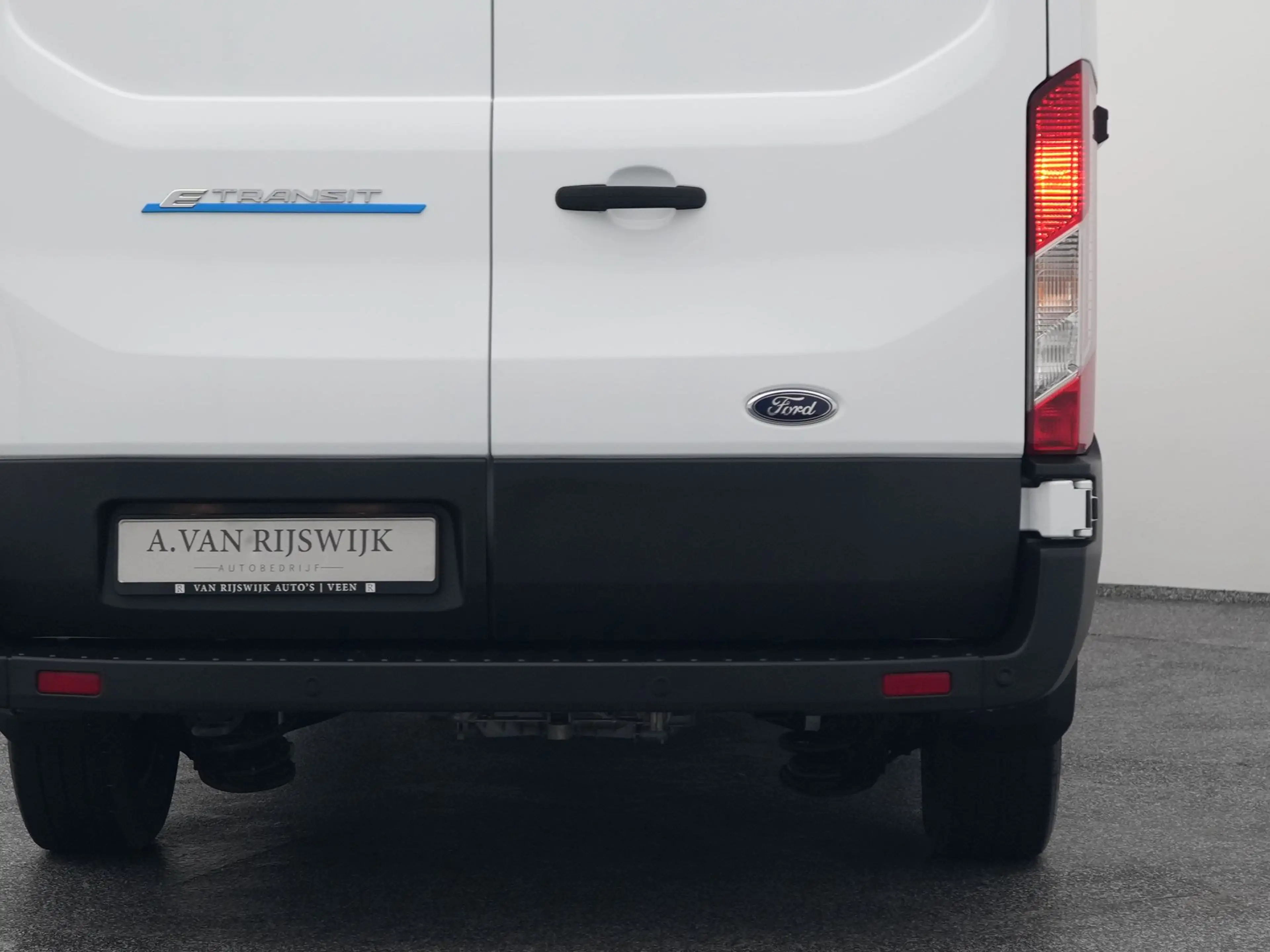 Ford E-Transit 350 L2H2 Ambiente 68 kWh 50 L2H2 Trend 68 kWh | CA — photo 19