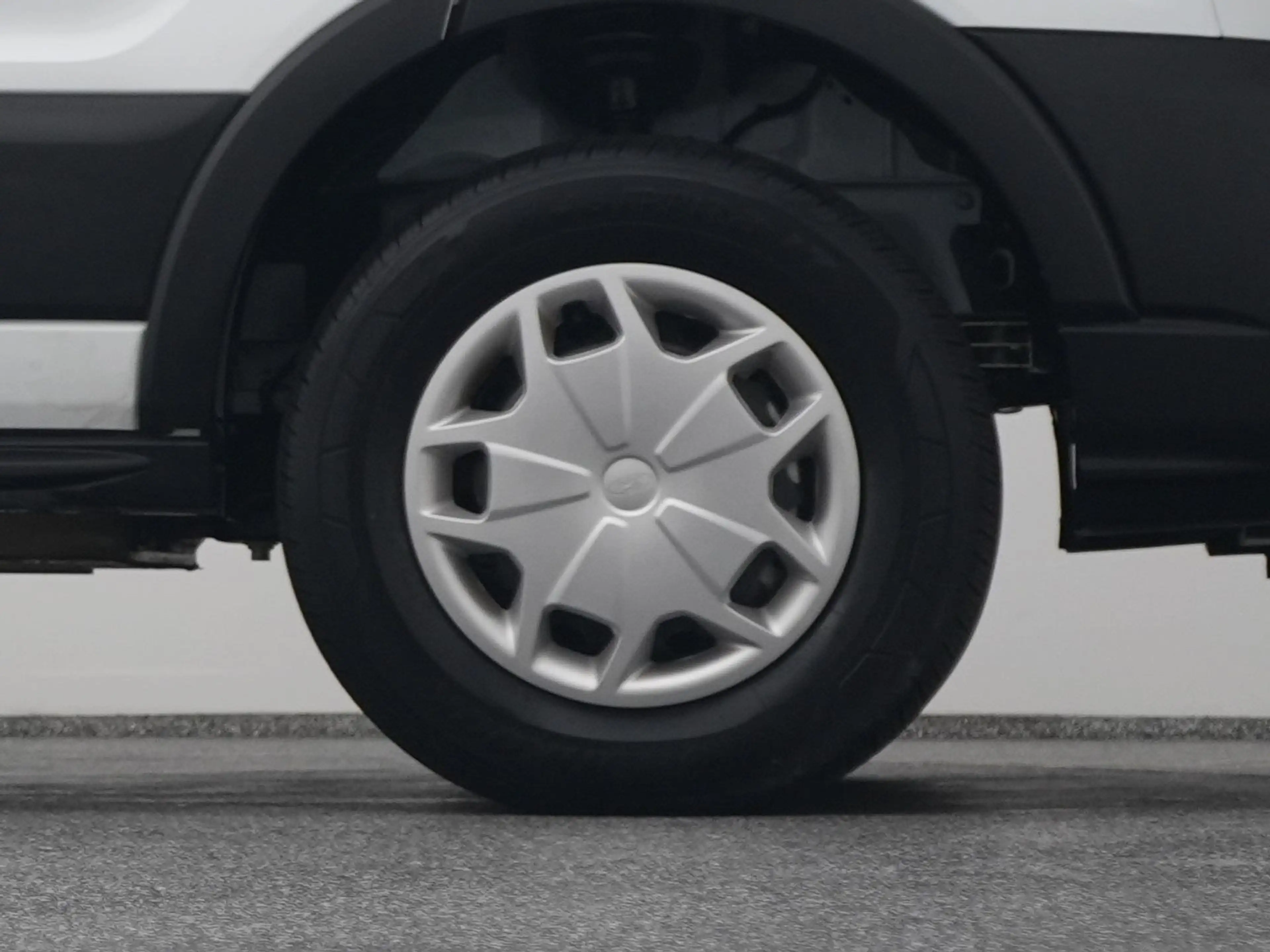 Ford E-Transit 350 L2H2 Ambiente 68 kWh 50 L2H2 Trend 68 kWh | CA — photo 41