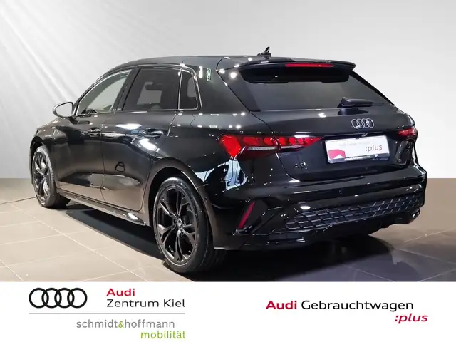 Audi A3 view 4