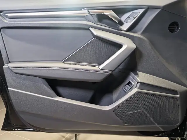 Audi A3 view 14