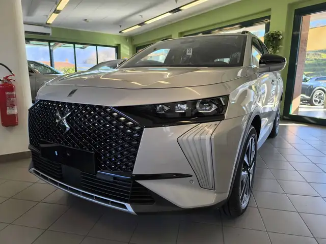 DS Automobiles DS 7 Crossback