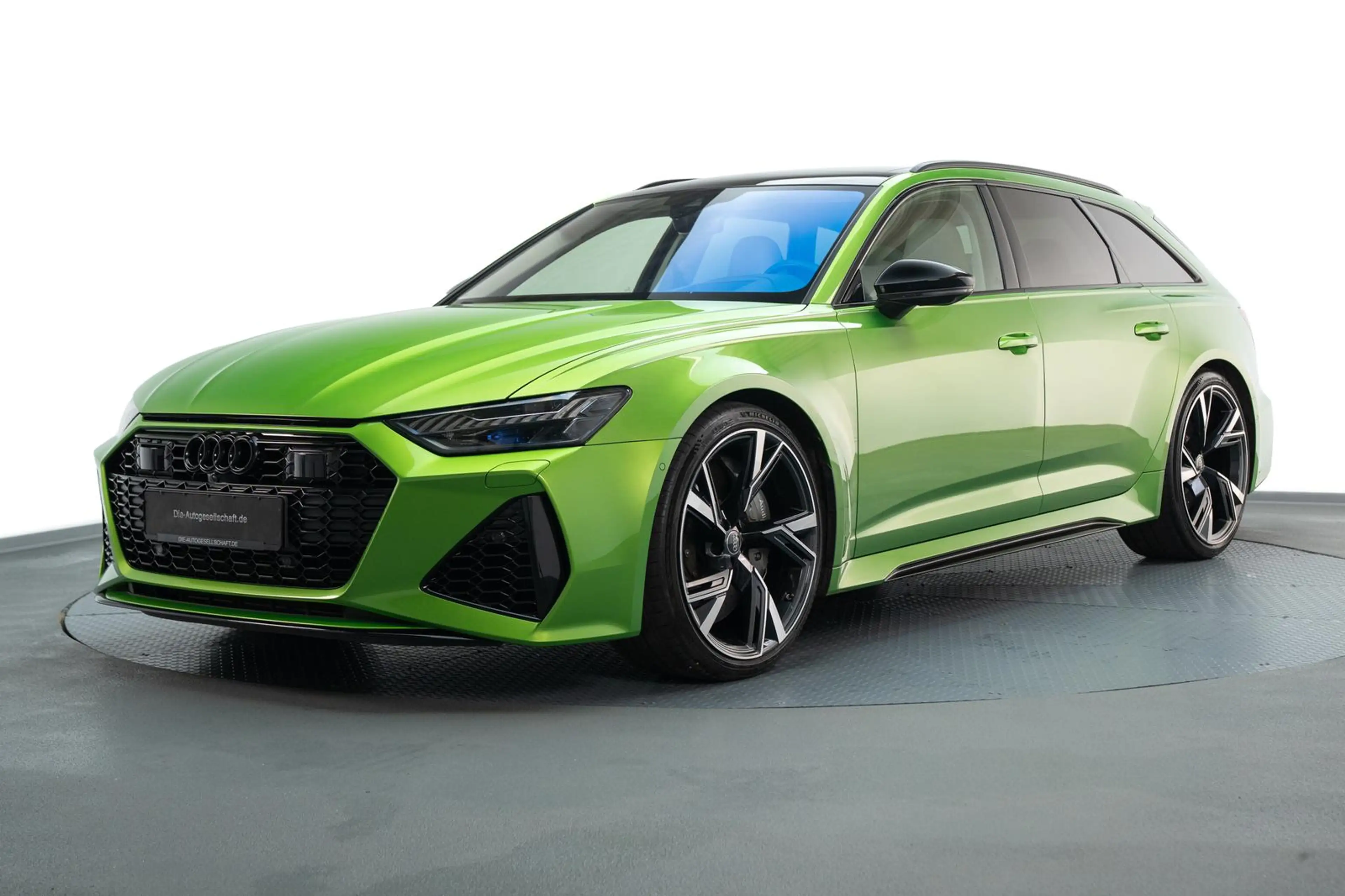 Audi RS6 4.0TFSI*JAVA GRÜN*MATRIX*KERAMIK*1.HAND*PANO* — photo 4