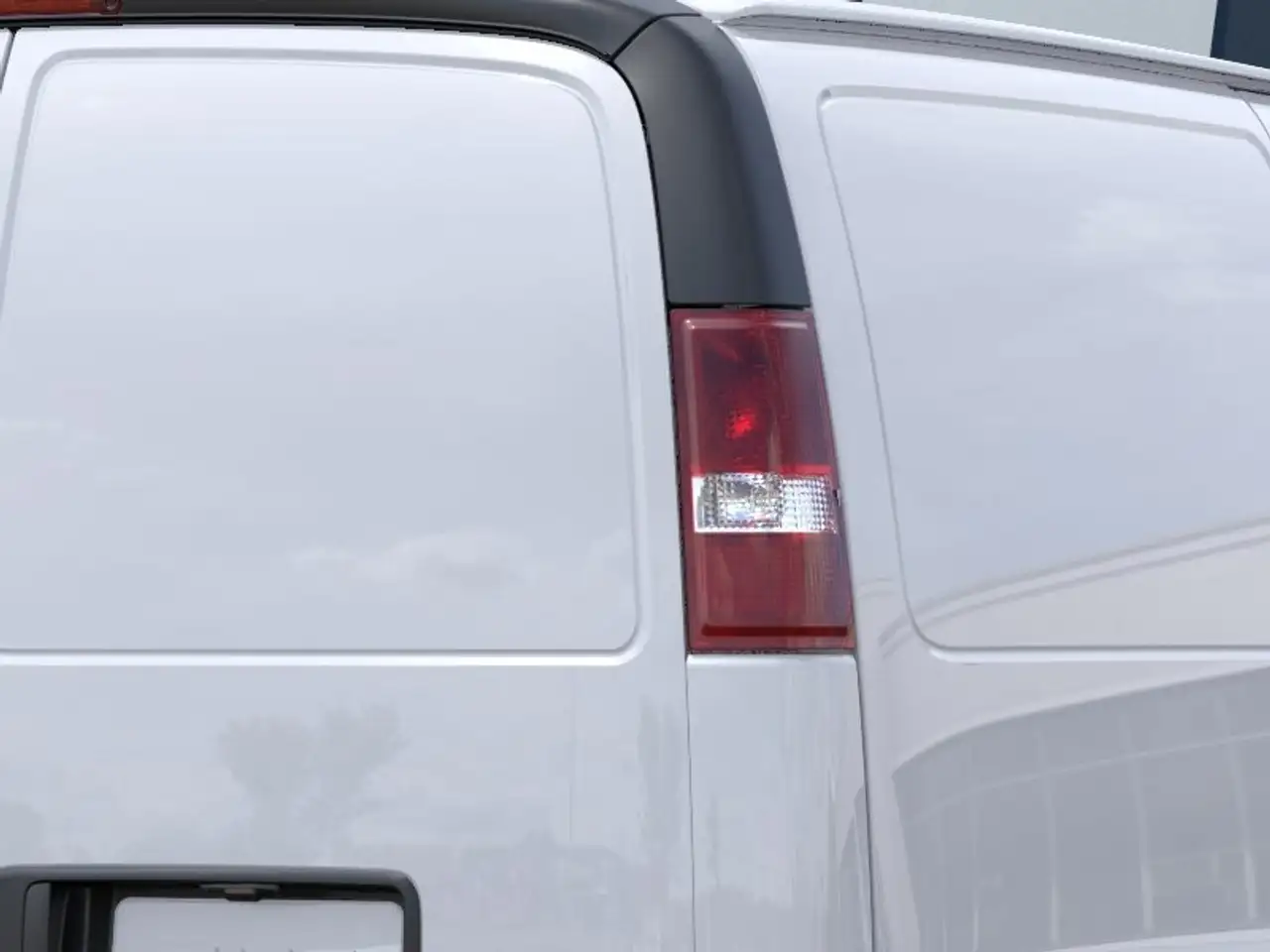 GMC Savana photo GMC Savana