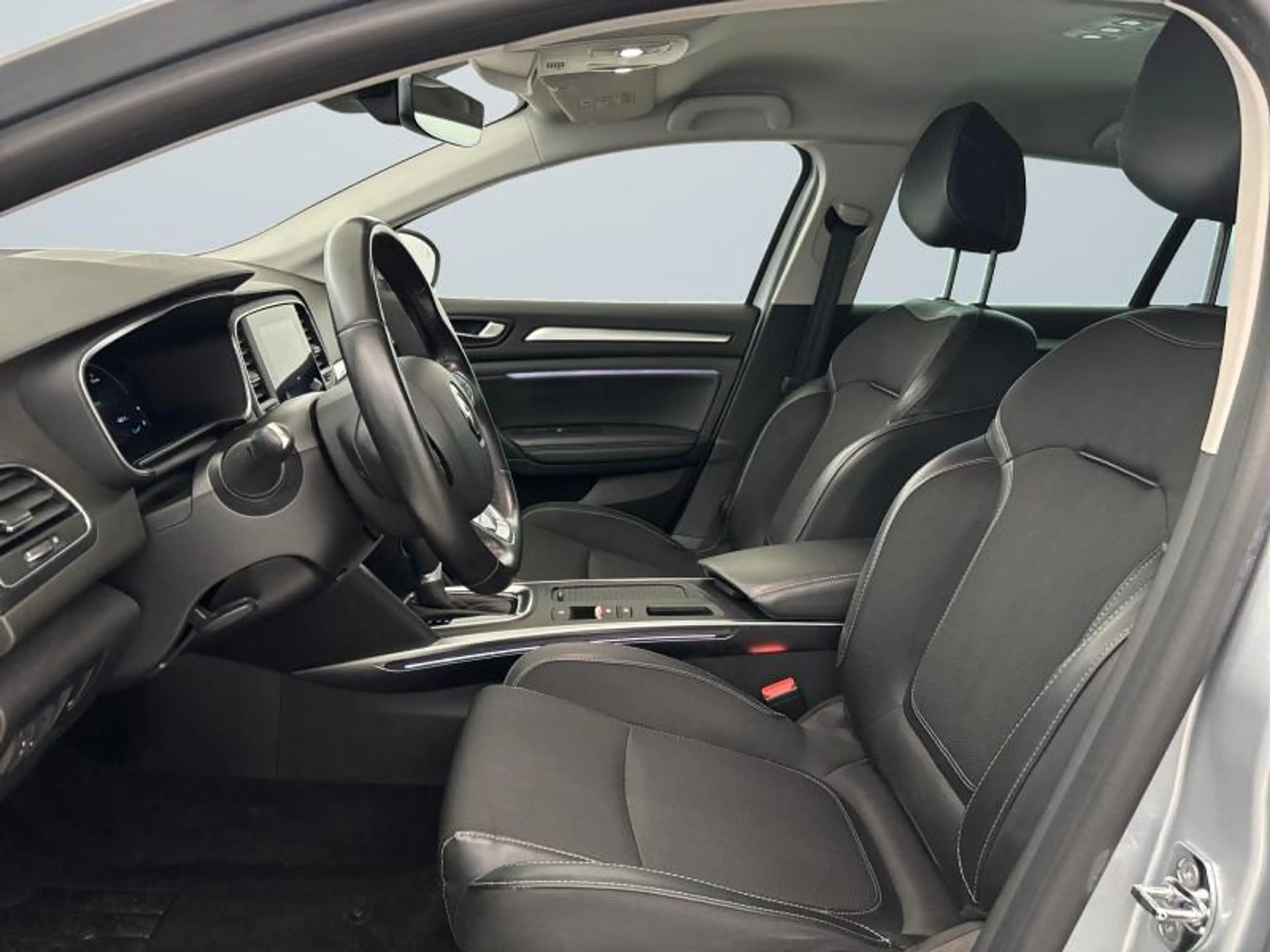 Renault Megane 1.6i E-Tech Intens 140 Hp — photo 10