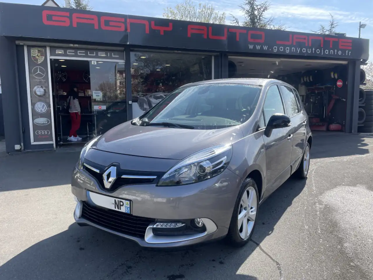 Renault Scenic 1.2 TCE 115CH ENERGY LIMITED 2015