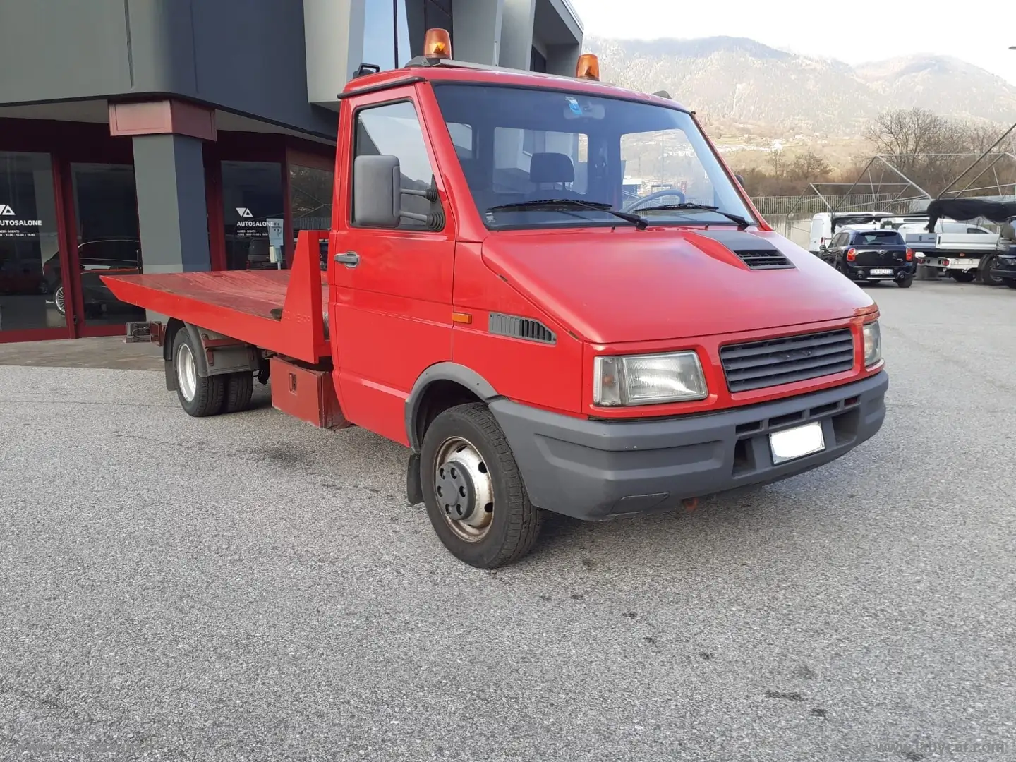Iveco Daily 35.10 2.5 TD CARROATTREZZI PATENTE B Rosso - 2
