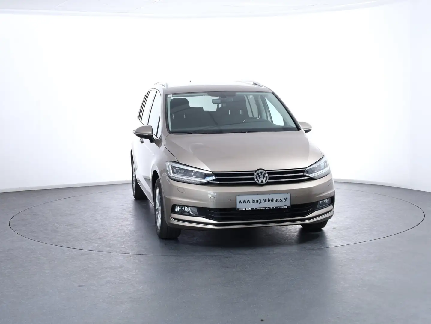 Volkswagen Touran Highline TDI SCR DSG Braun - 2