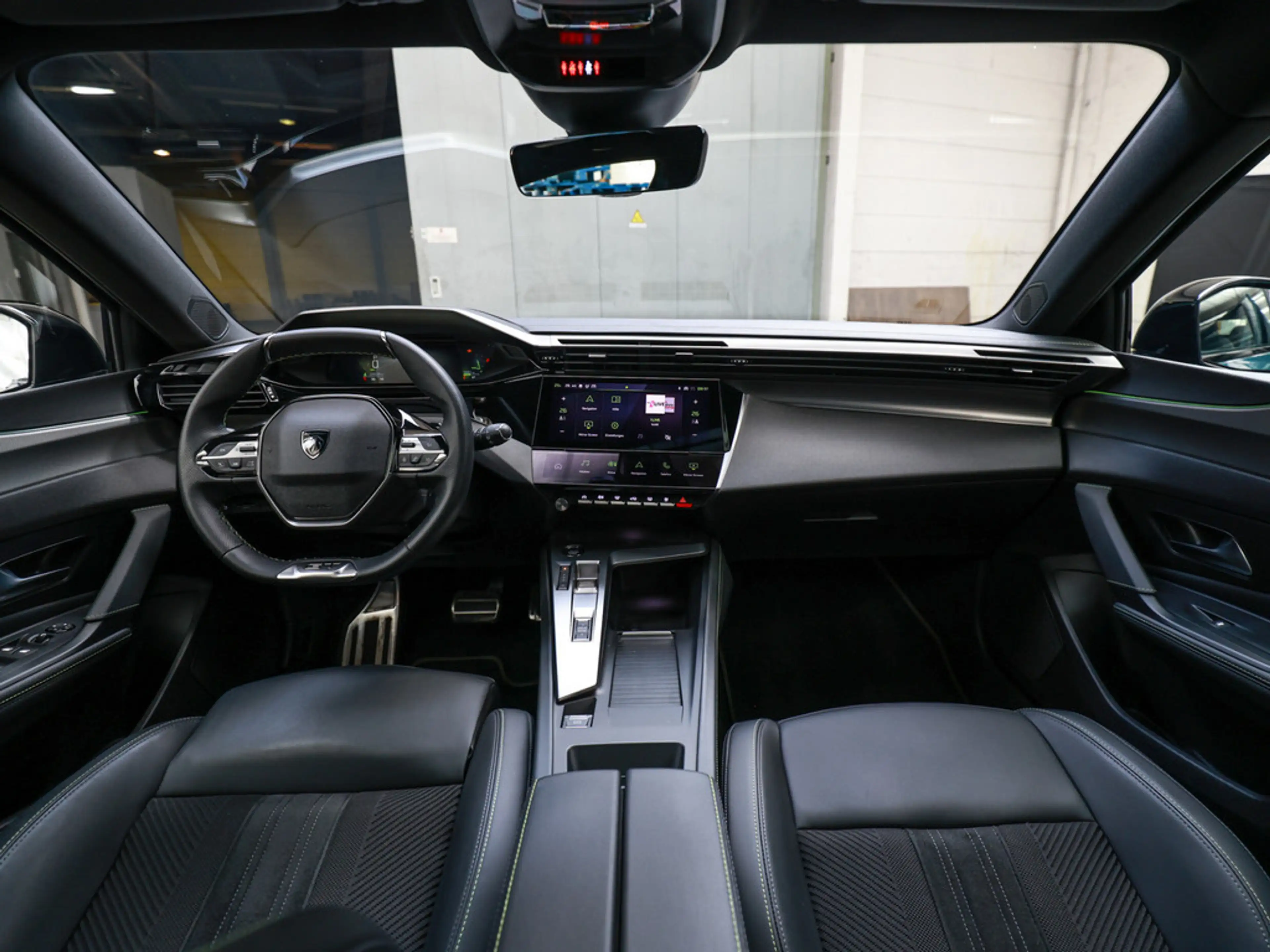 Peugeot 308 SW GT PureTech 130 EAT8 ACC PANO 360° BT — photo 8