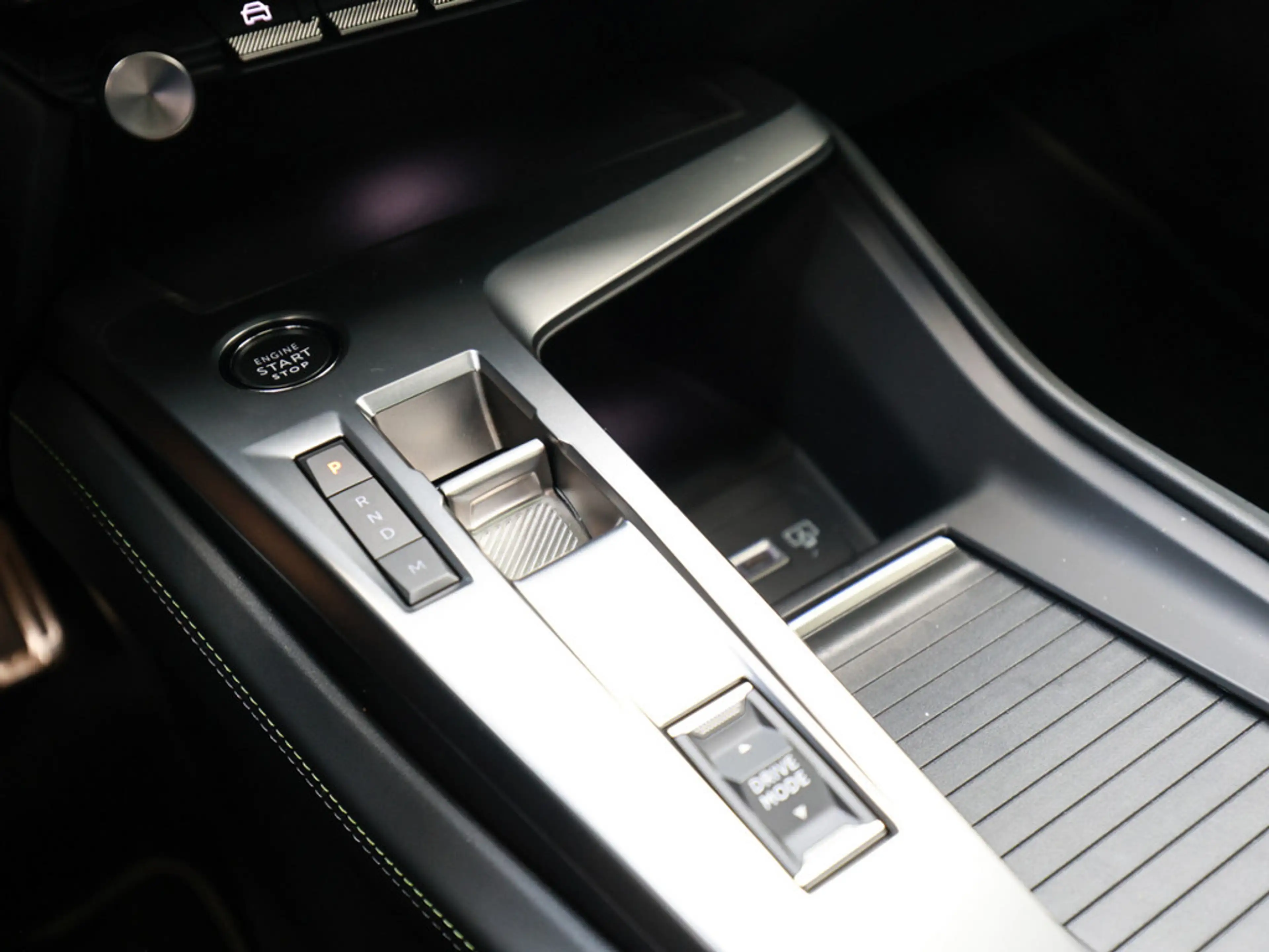 Peugeot 308 SW GT PureTech 130 EAT8 ACC PANO 360° BT — photo 15