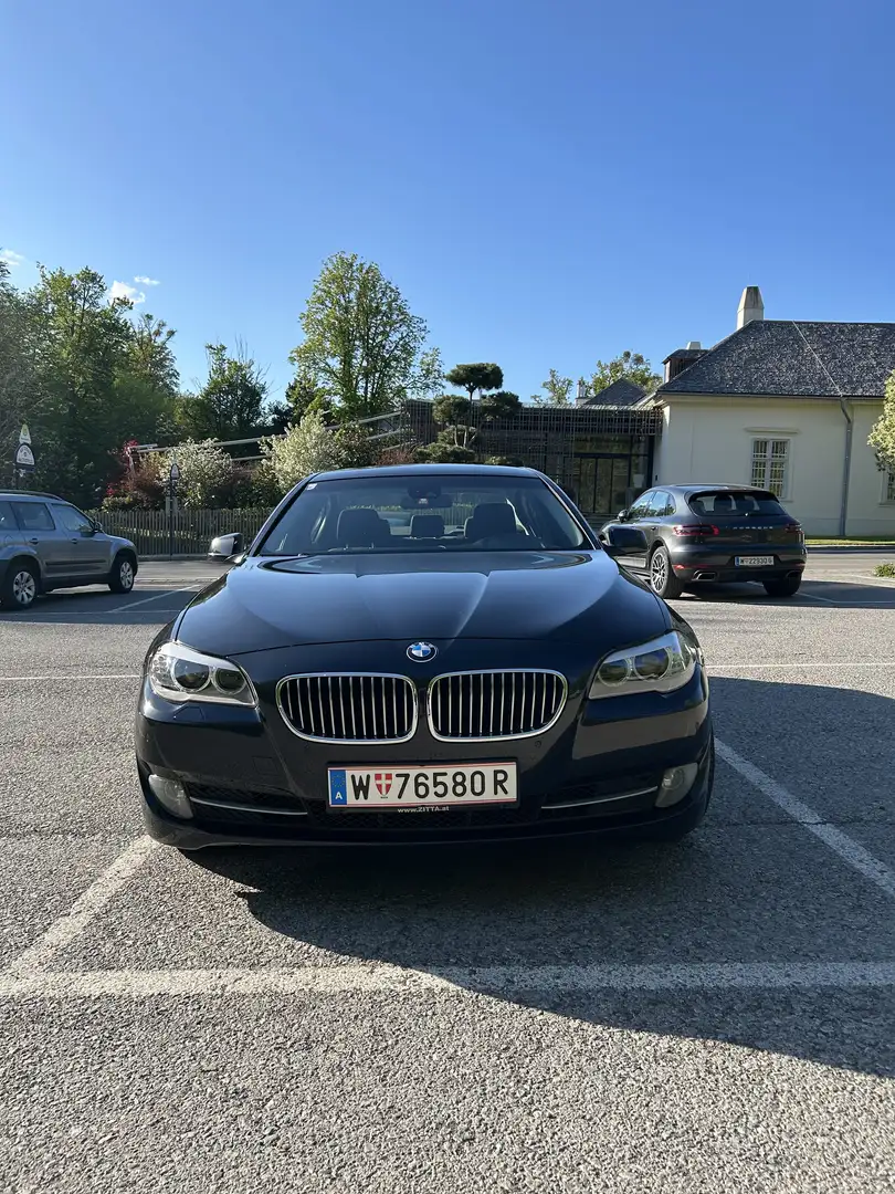 BMW 520 Österreich-Paket Schwarz - 1